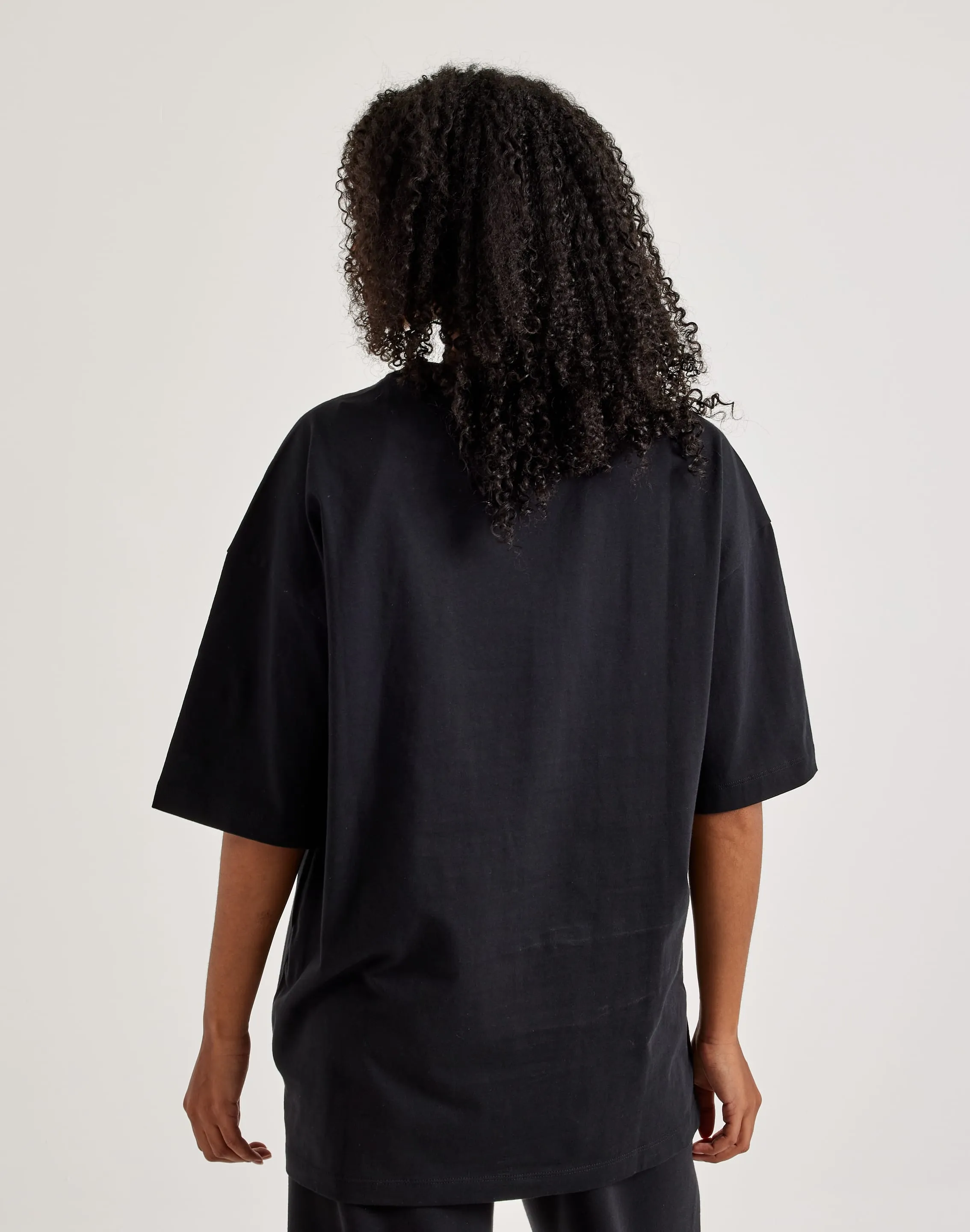 Nike Oversized Rhinestone Tee QuickDrying Fiber Legend Fit