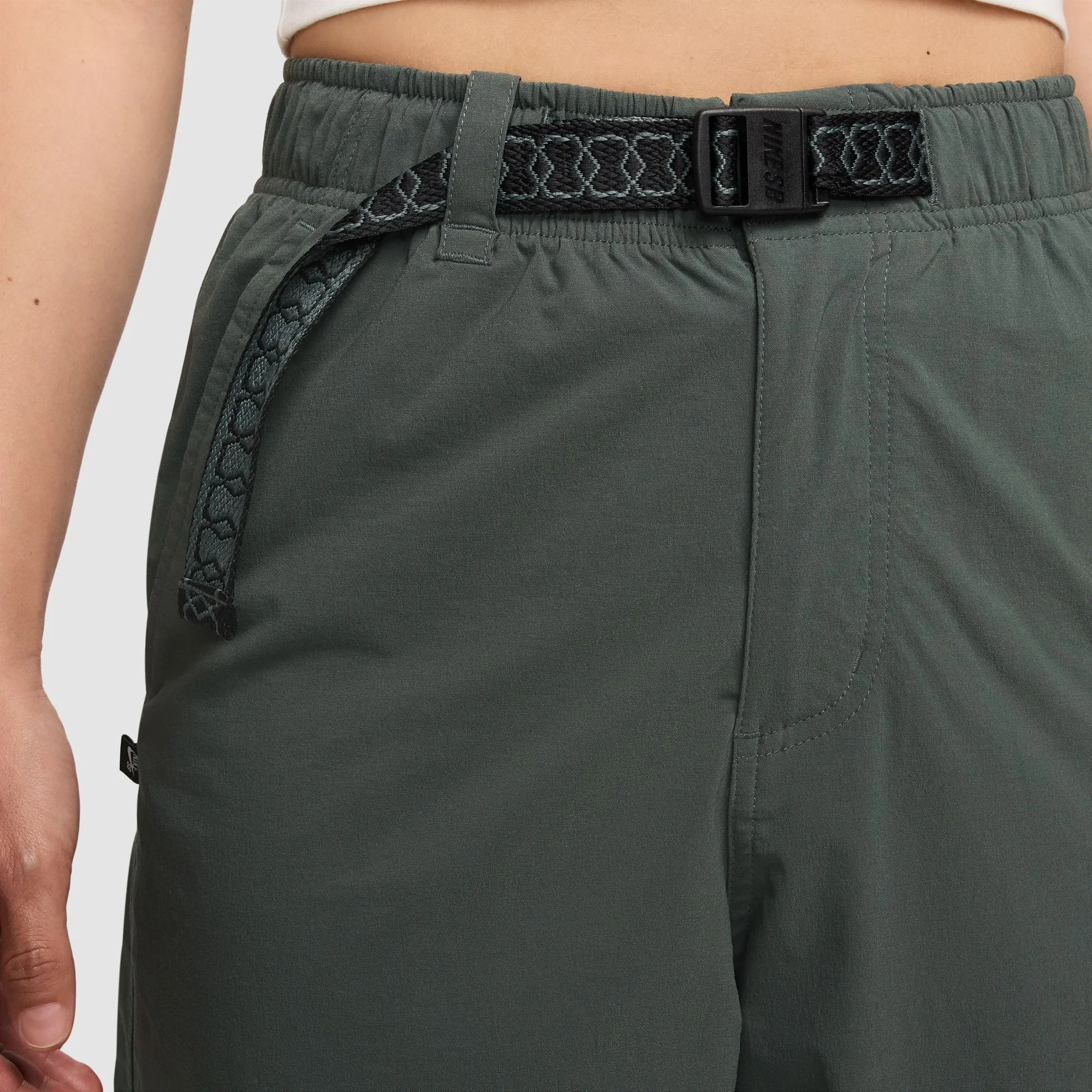 MoistureManagementSystem Nike SB Kearny Cargo Skate Pants (Vintage Green/White)