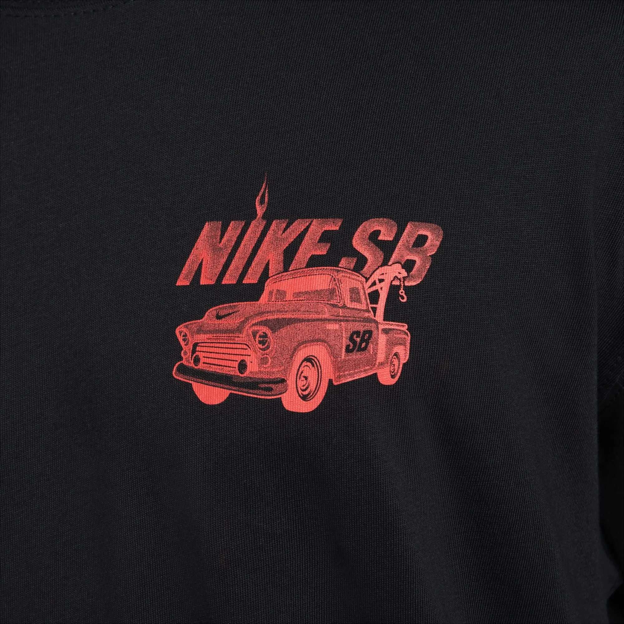 Frost Glow MultiPurposePockets Nike SB Max90 Skate T-Shirt (Black)