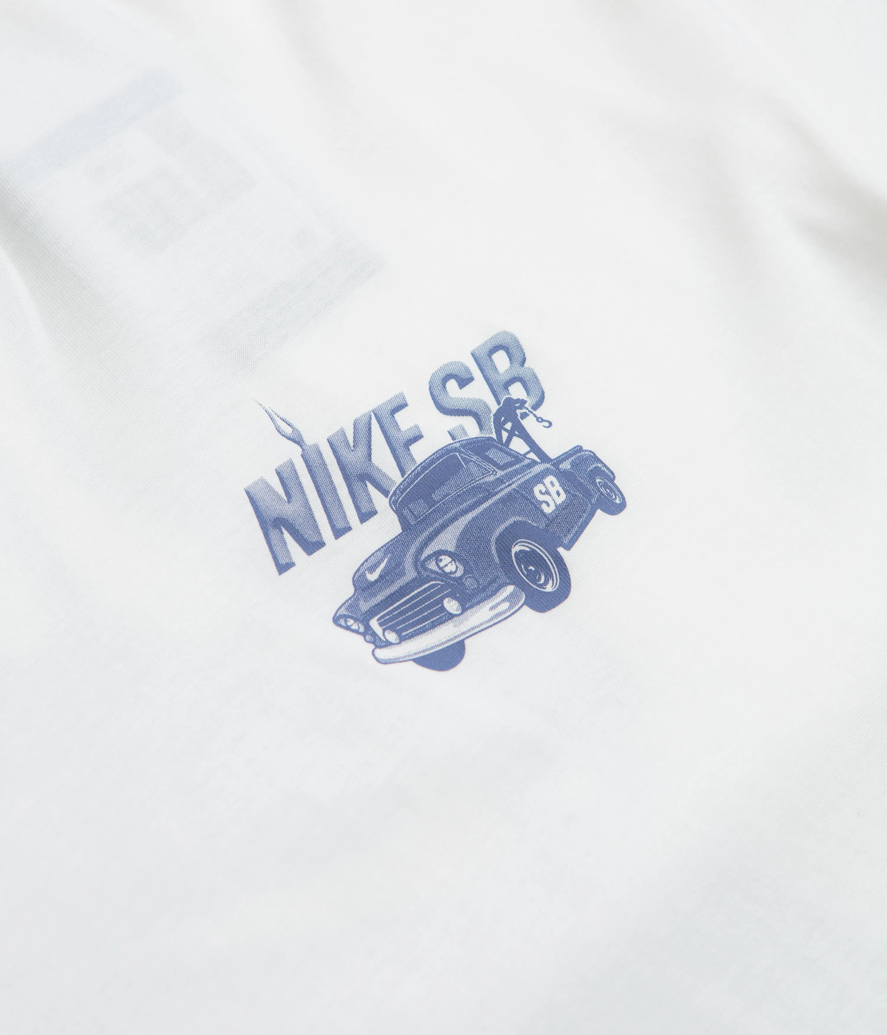 cape silhouette Nike SB Tow T-Shirt - White