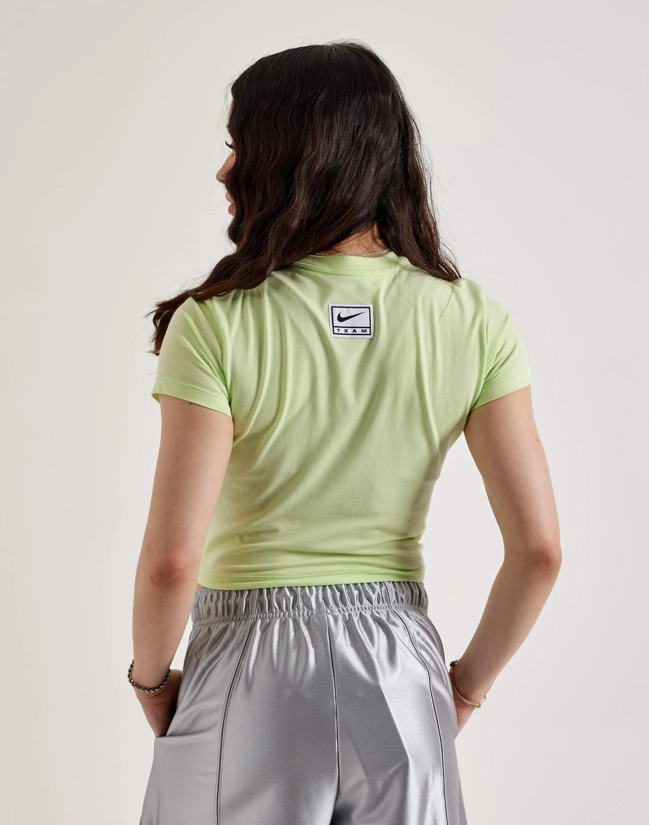 LightweightWeave Nike Slim Cropped Tee