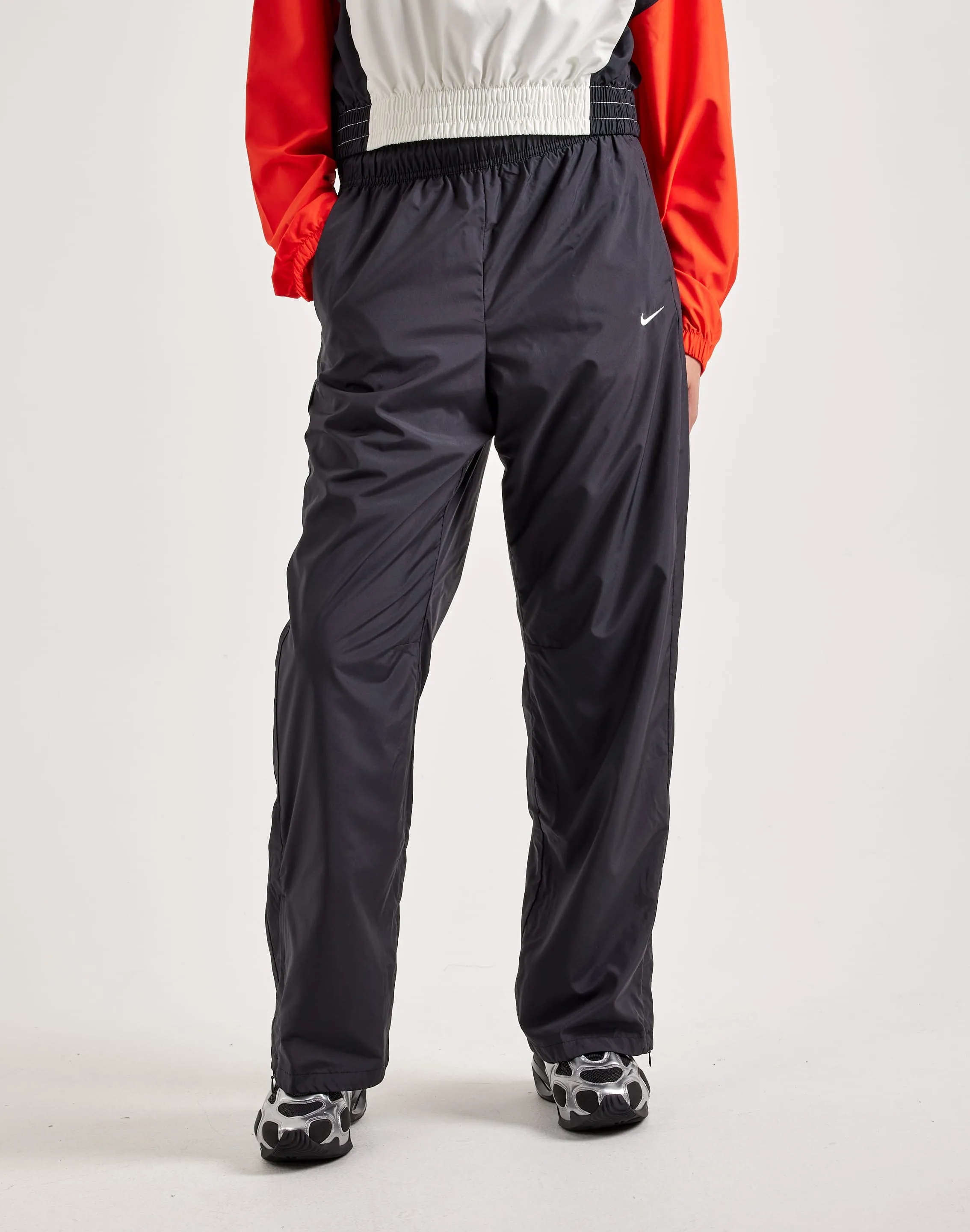 AntiOdor Fabric QuickReleaseClosure Nike Sportswear Classic Mid-Rise Open-Hem Pants