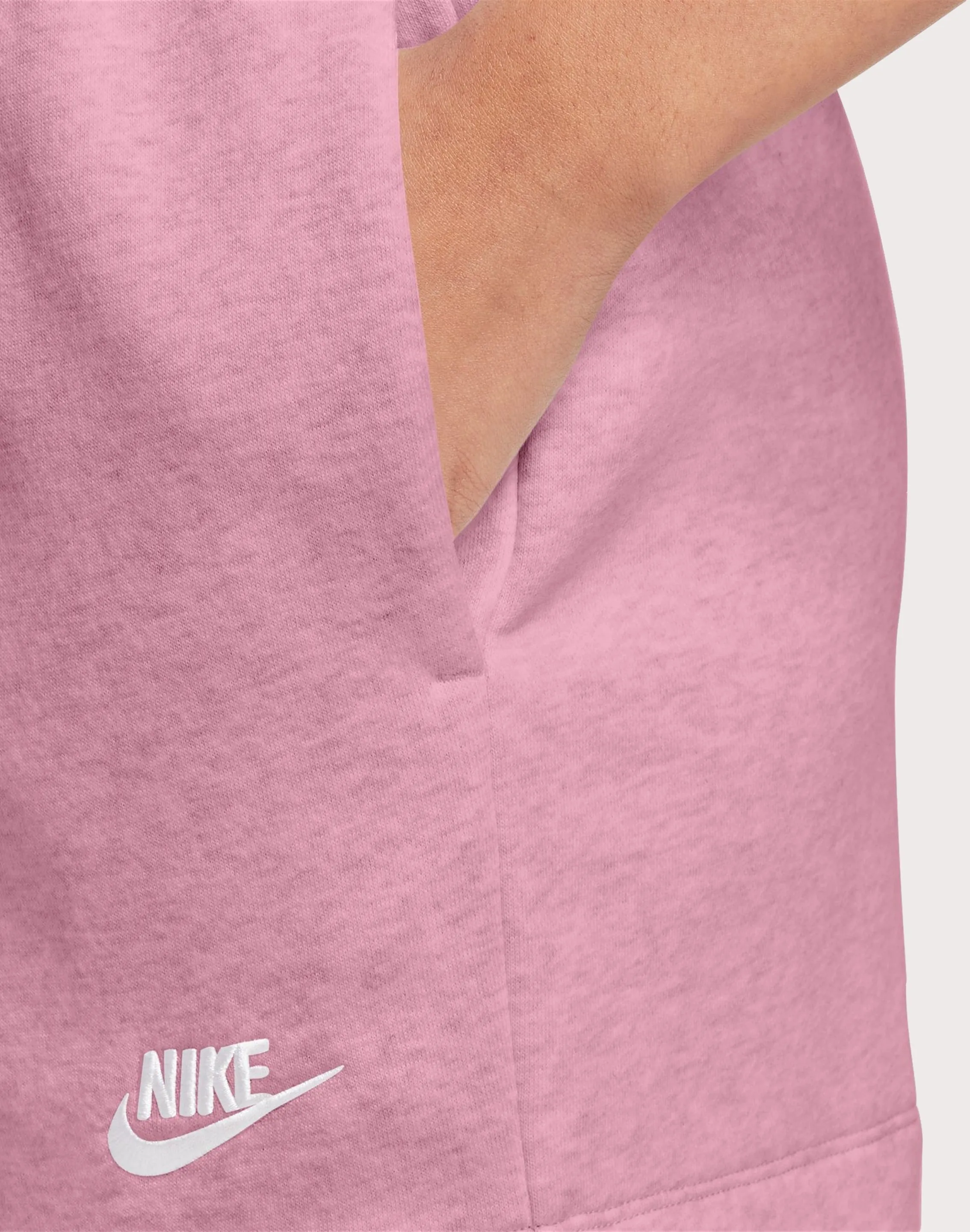 Nike Sportswear Club Fleece Mid-Rise Shorts NonIrritatingSeams