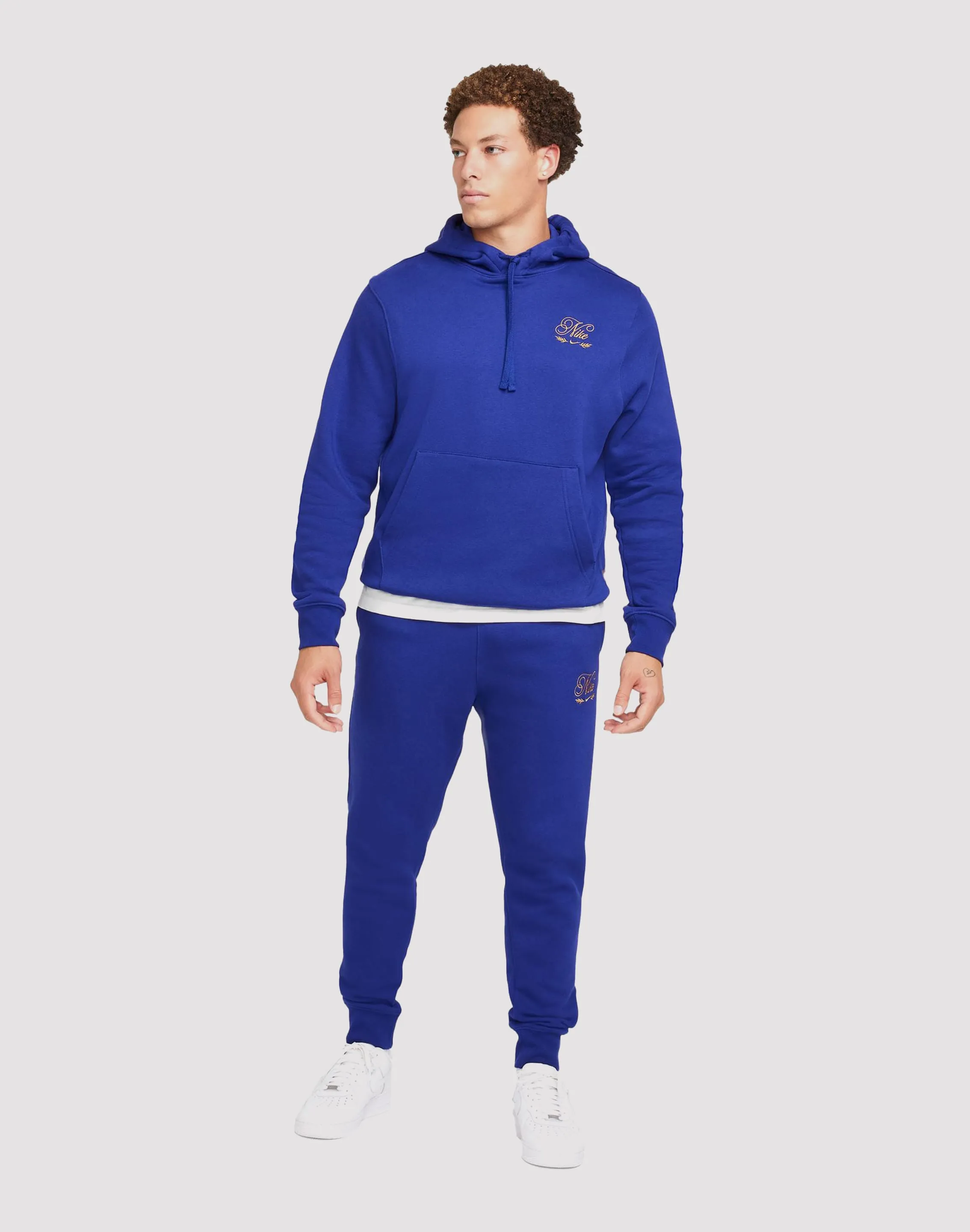 Nike Sportswear Club Fleece Pullover Hoodie Ventilated Back Panels