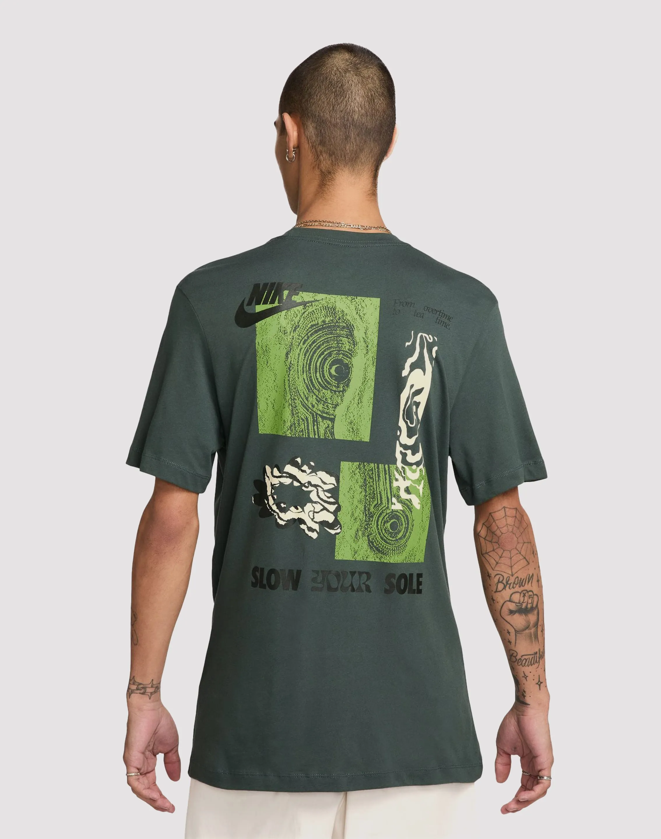 Bonded Seam Technology Style Mood Nike Sportswear Club Green Tee