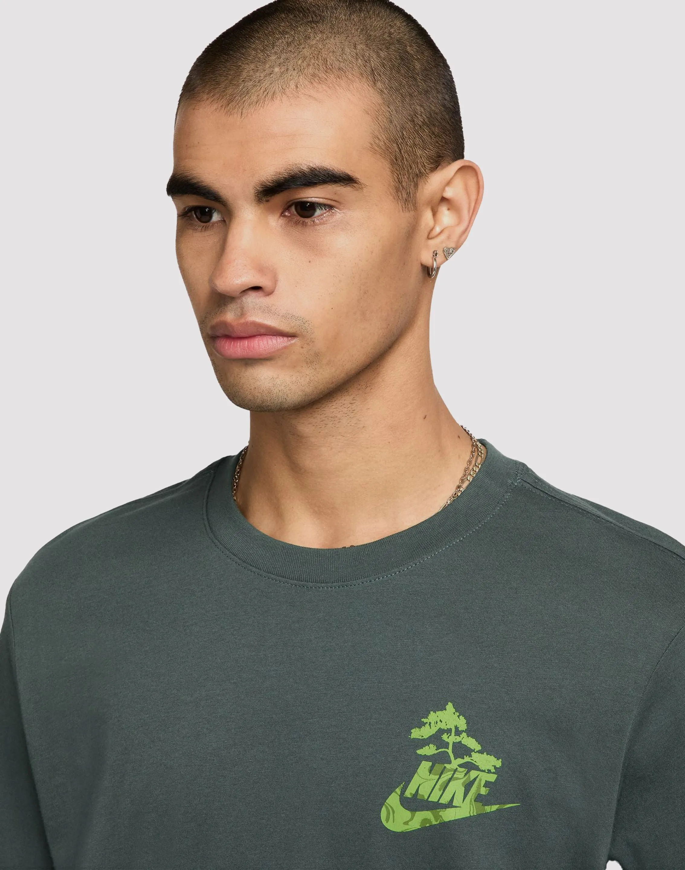 Surf Mood Nike Sportswear Club Green Tee