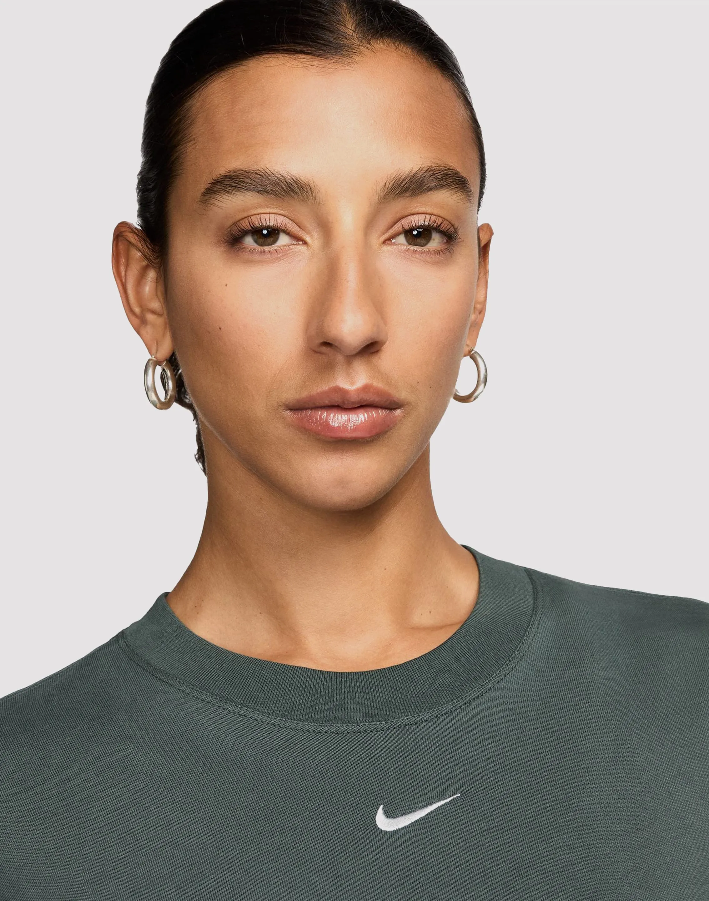 Nike Sportswear Essential Boxy Tee Queen Glow Joy Mood