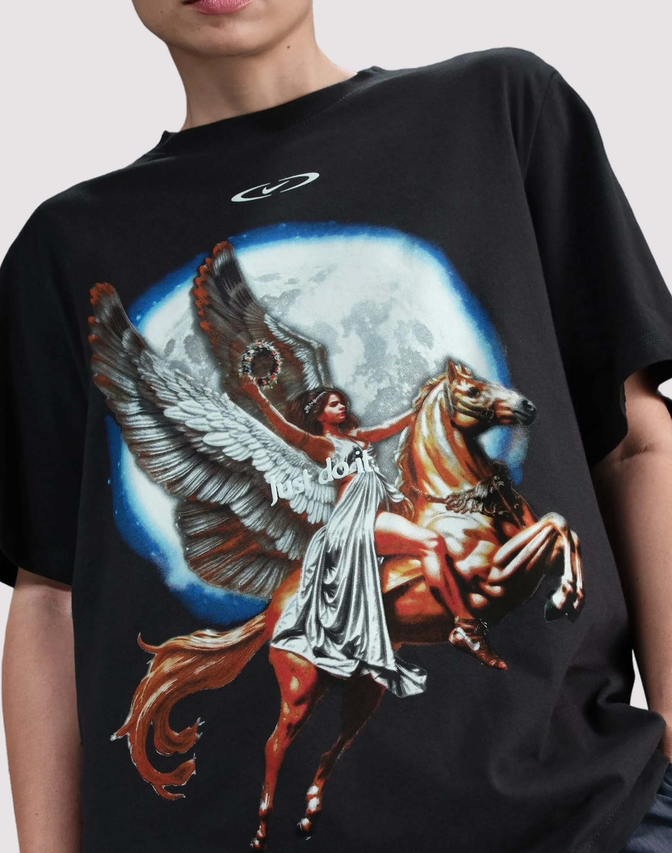 Lift Mode Nike Sportswear Essential Tee
