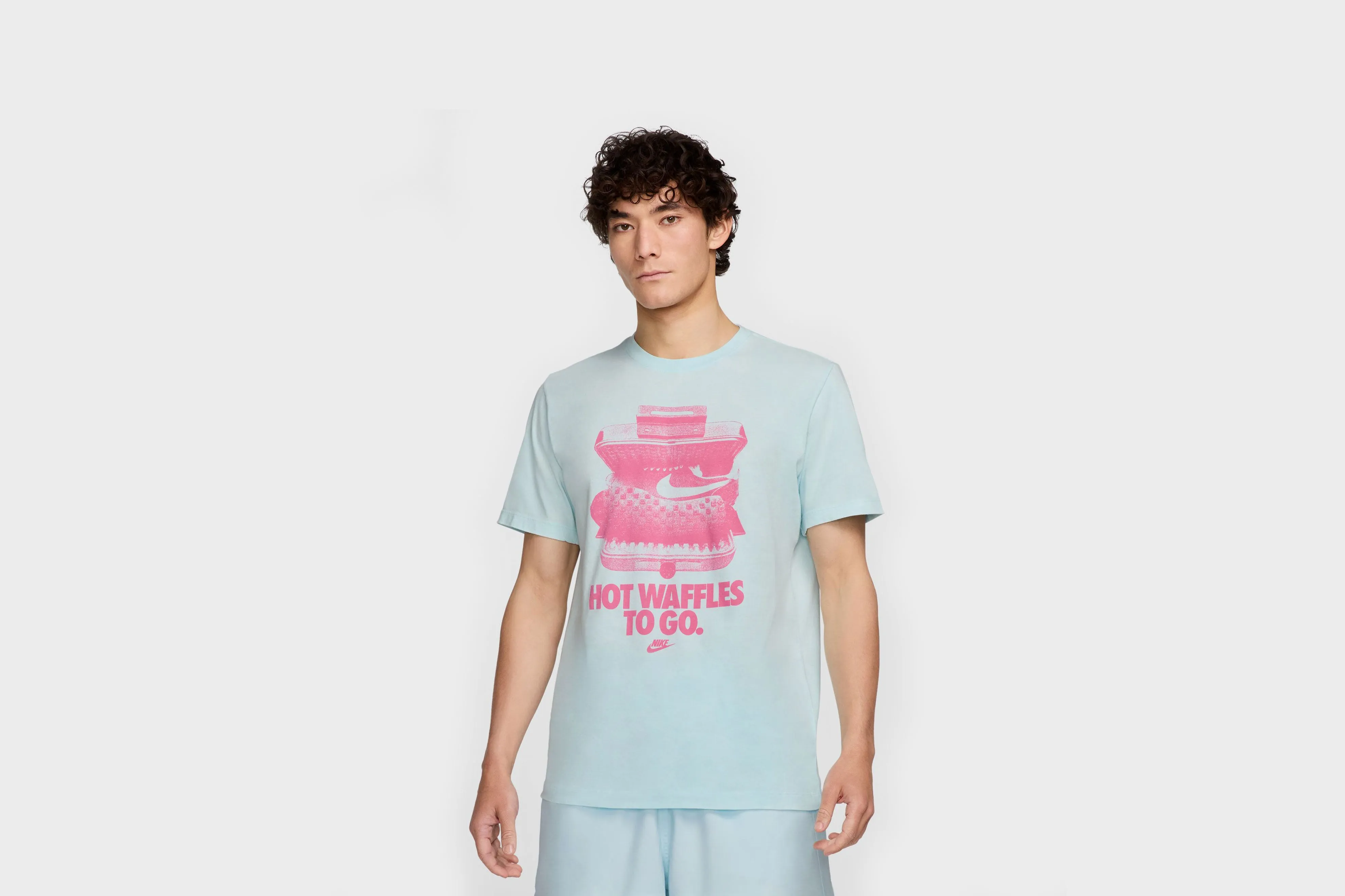 LightweightMaterial Trend Base Nike Sportswear Hot Waffles T-Shirt (Glacier Blue)