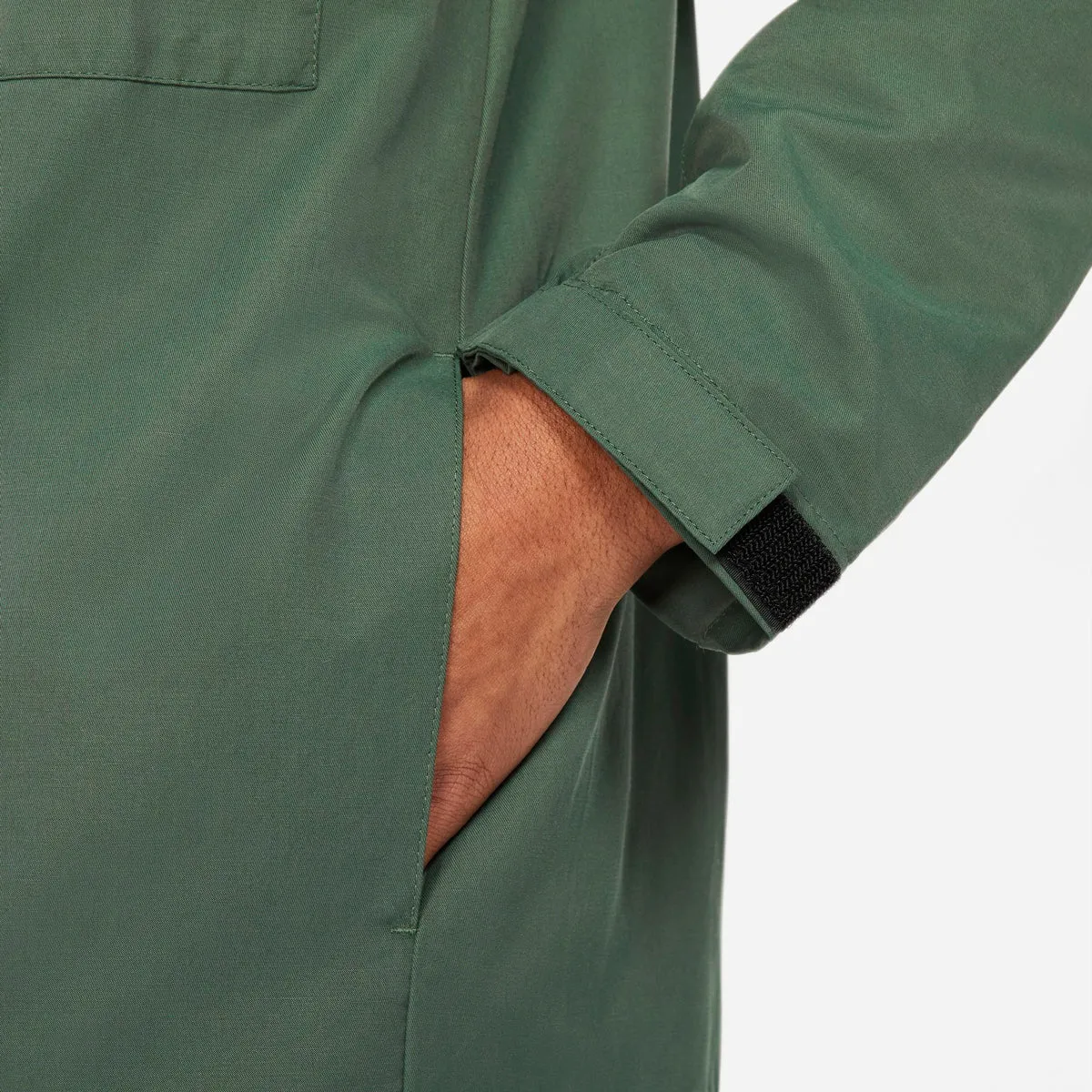 Nike Sportswear M65 Woven Jacket (Galactic Jade/Galactic Jade) FrictionResistantFabric