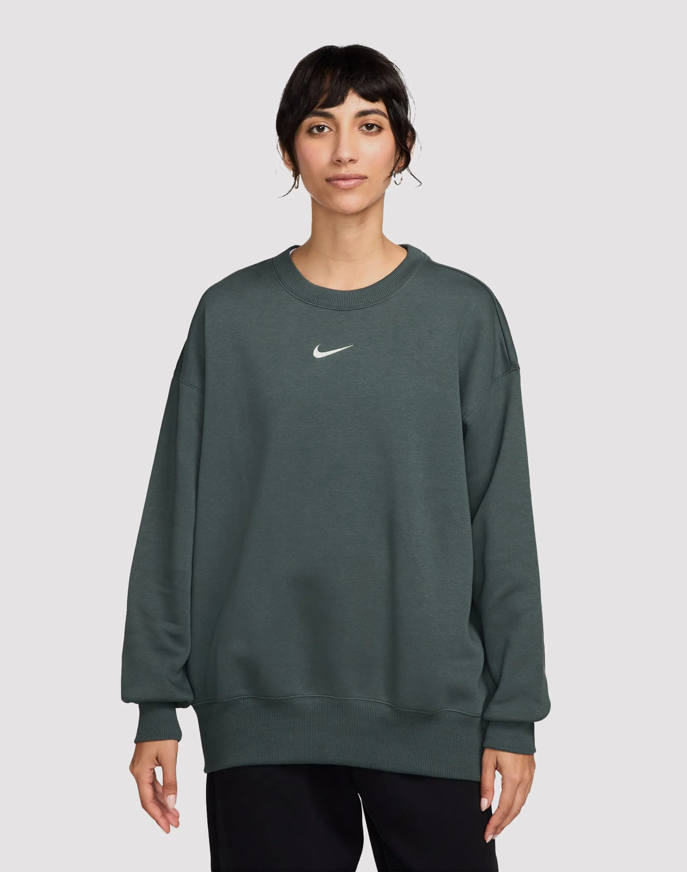 Nike Sportswear Phoenix Fleece Oversized Crewneck Sweatshirt Tencel Blend Fabric QuickDryTechnology