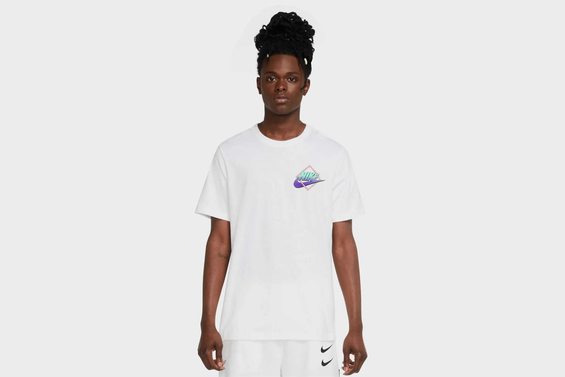 Nike Sportswear T-Shirt (White) FrictionResistantEdges GentleWaistband