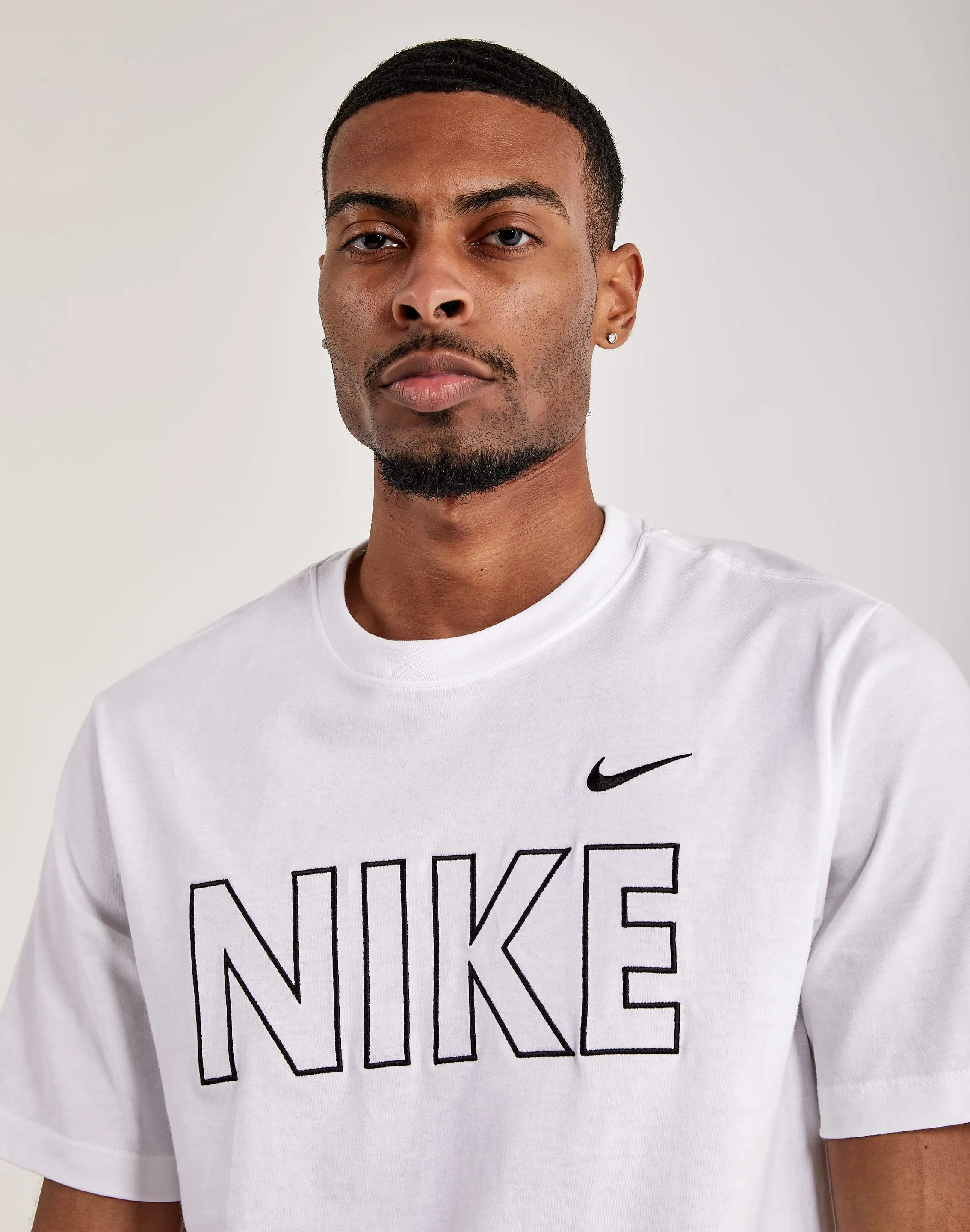 Nike Sportswear Tee FrictionResistantEdges