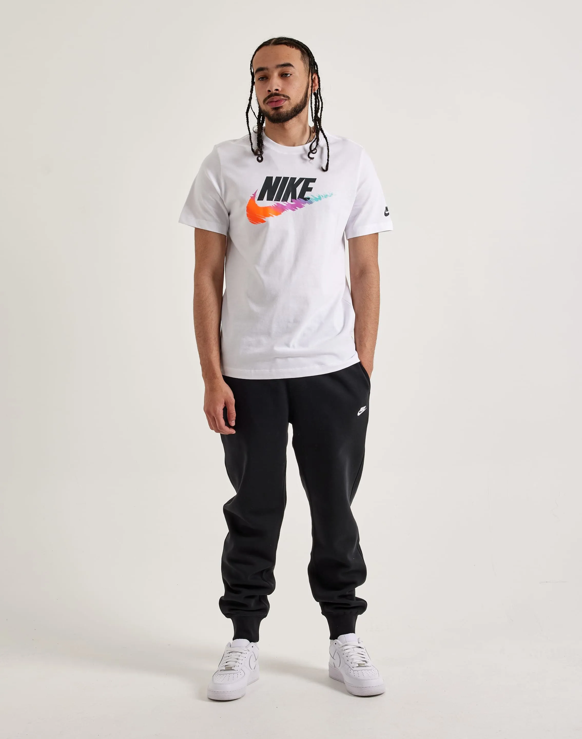Nike Sportswear Tee UniversalFit