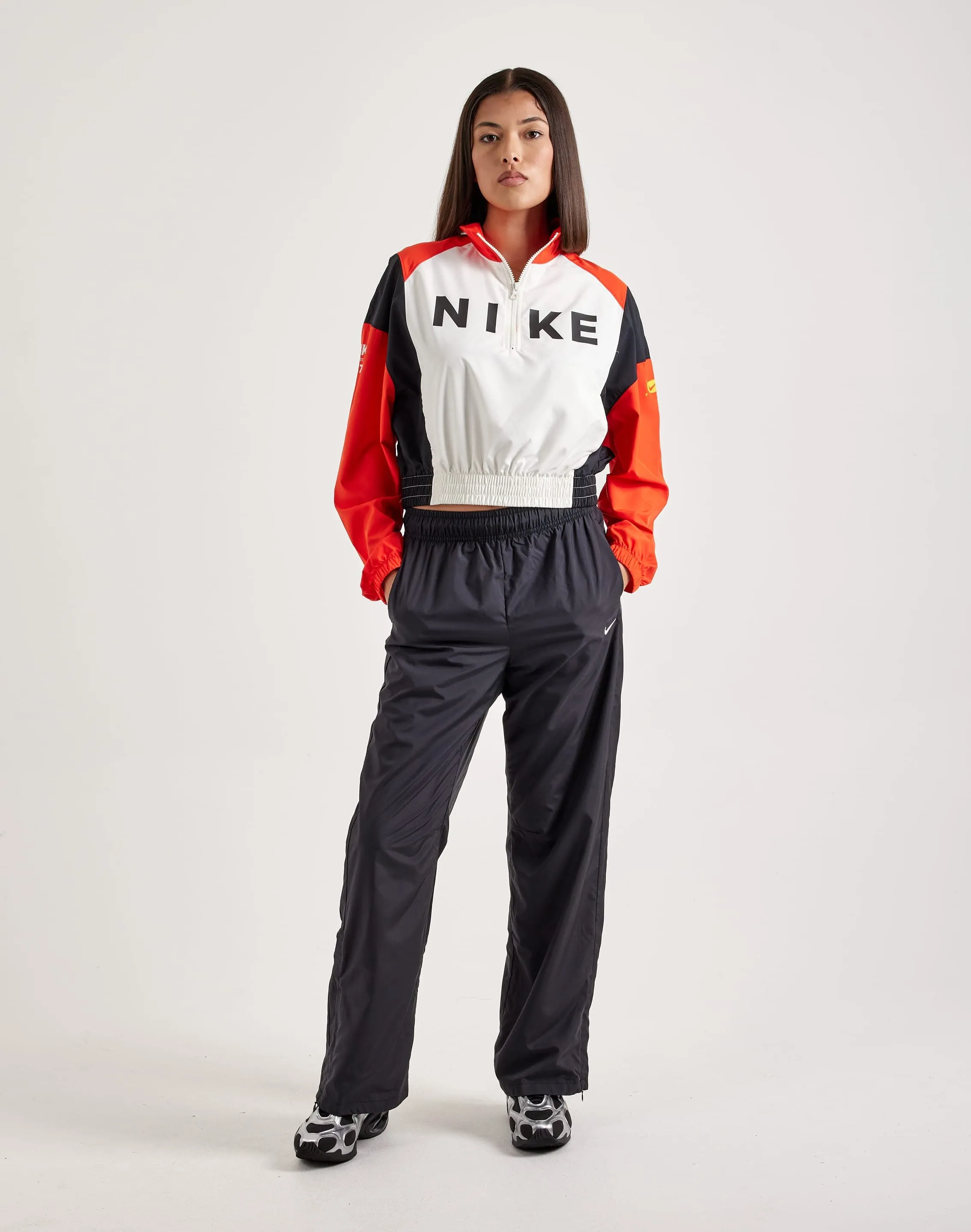 Nike Sportswear Woven 1/4-Zip Jacket Stretchable Fabric