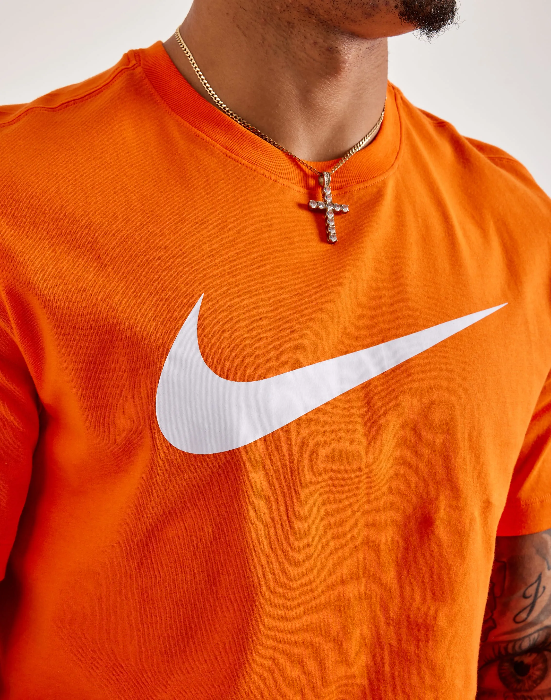 Nike Swoosh Tee CrossBackStructure