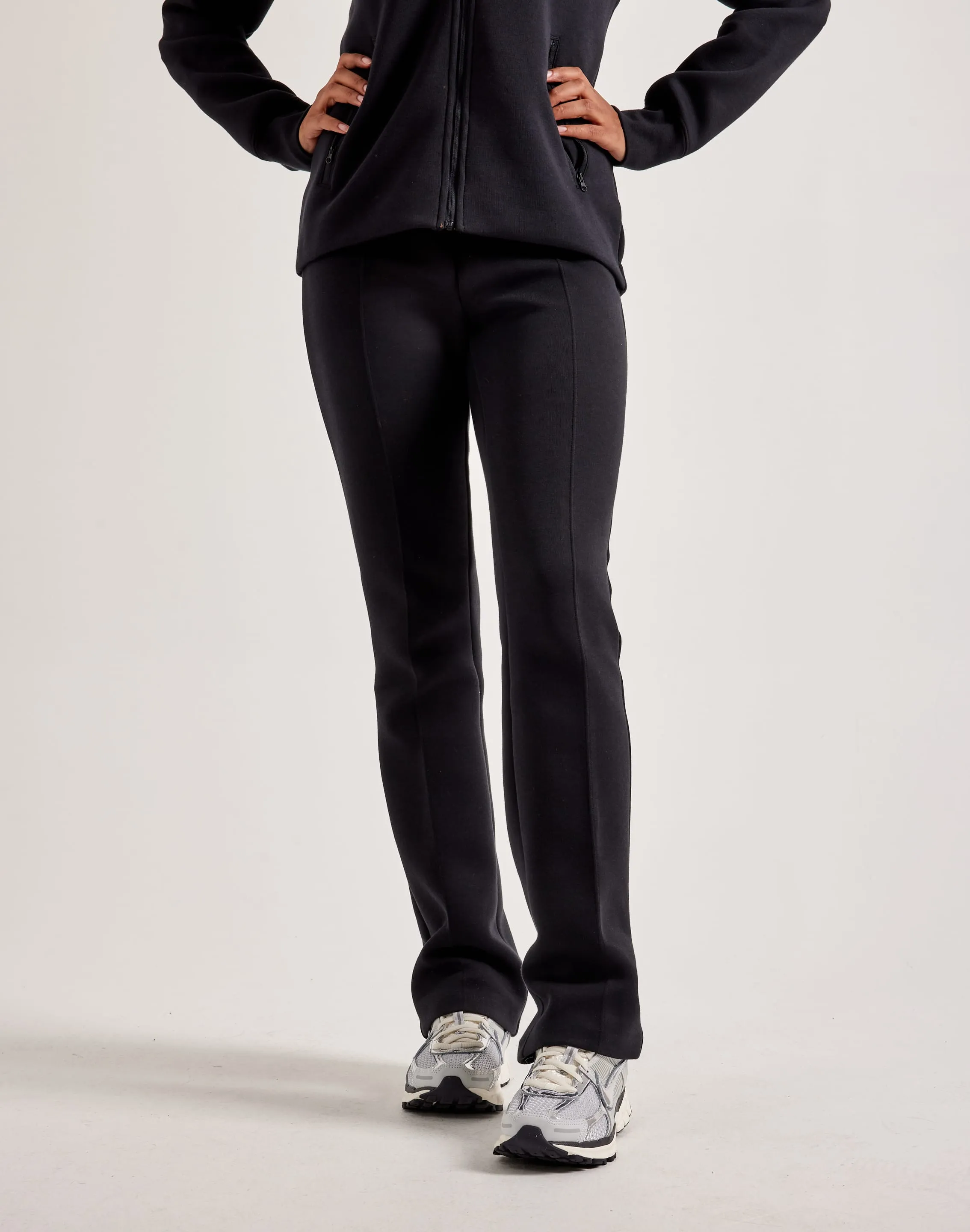 Nike Tech Fleece High-Waisted Pants Ventilated Back Panels