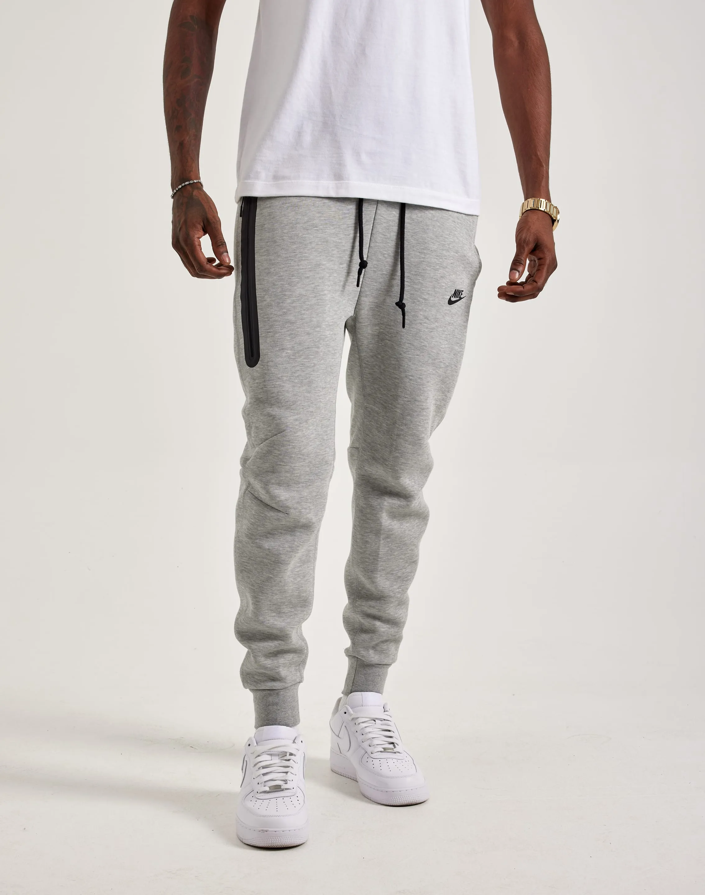 QuickAccess Pockets Nike Tech Fleece Slim-Fit Joggers