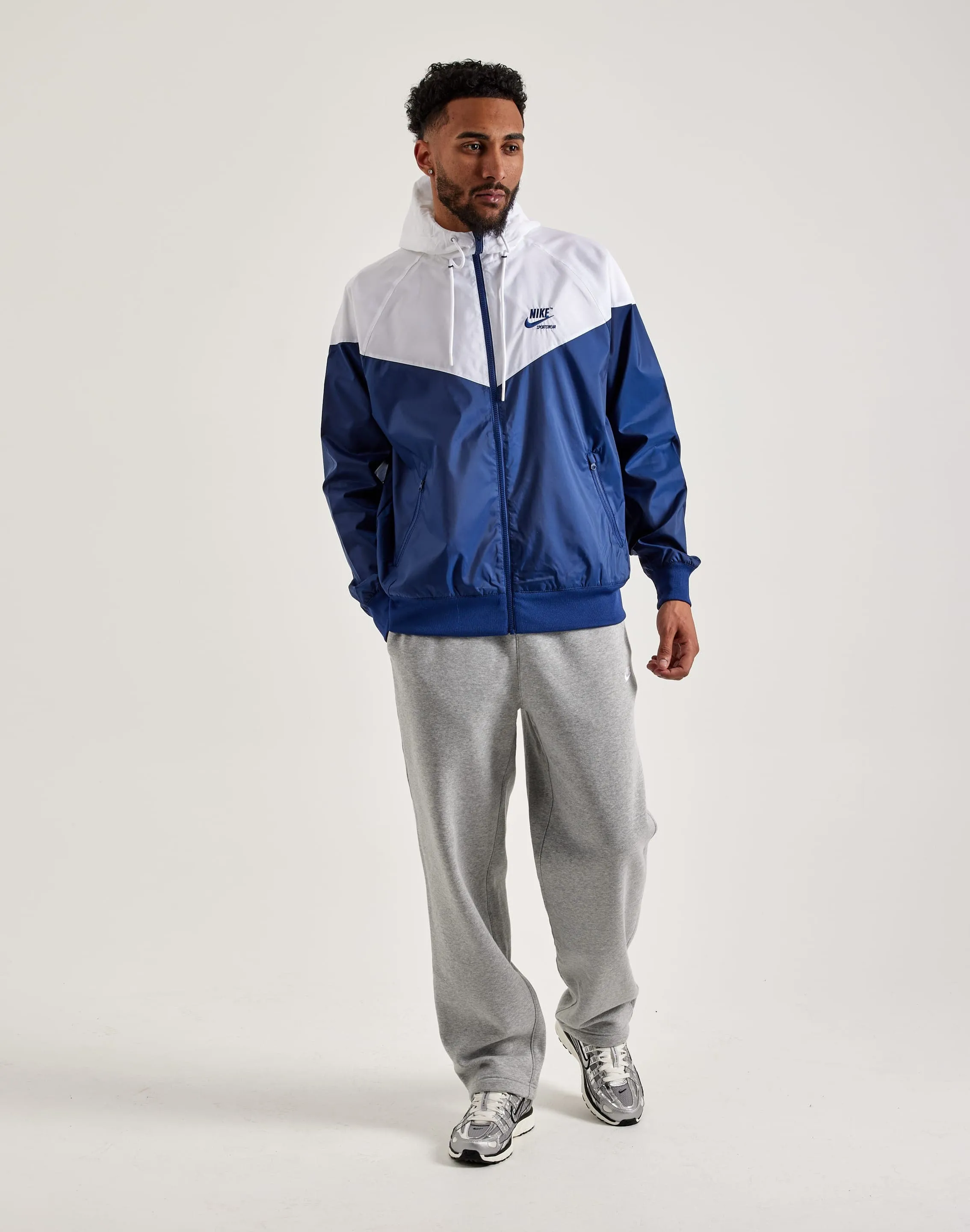 Club Mode Aerated Seam Placement Nike  Windrunner Woven Linen Jacket