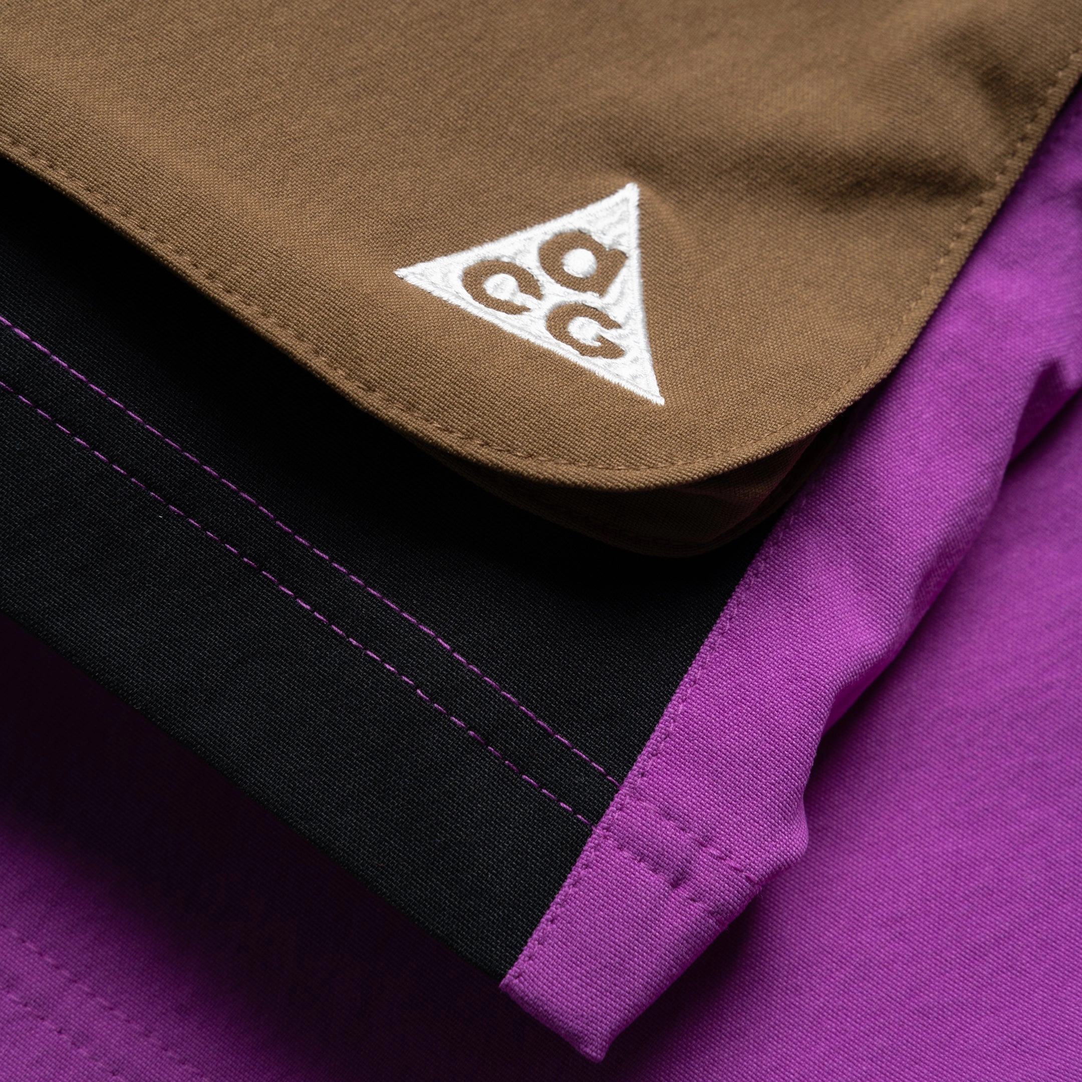 Nike ACG Smith Summit Cargo Shorts - Vivid Purple/Mosswood Brown runners