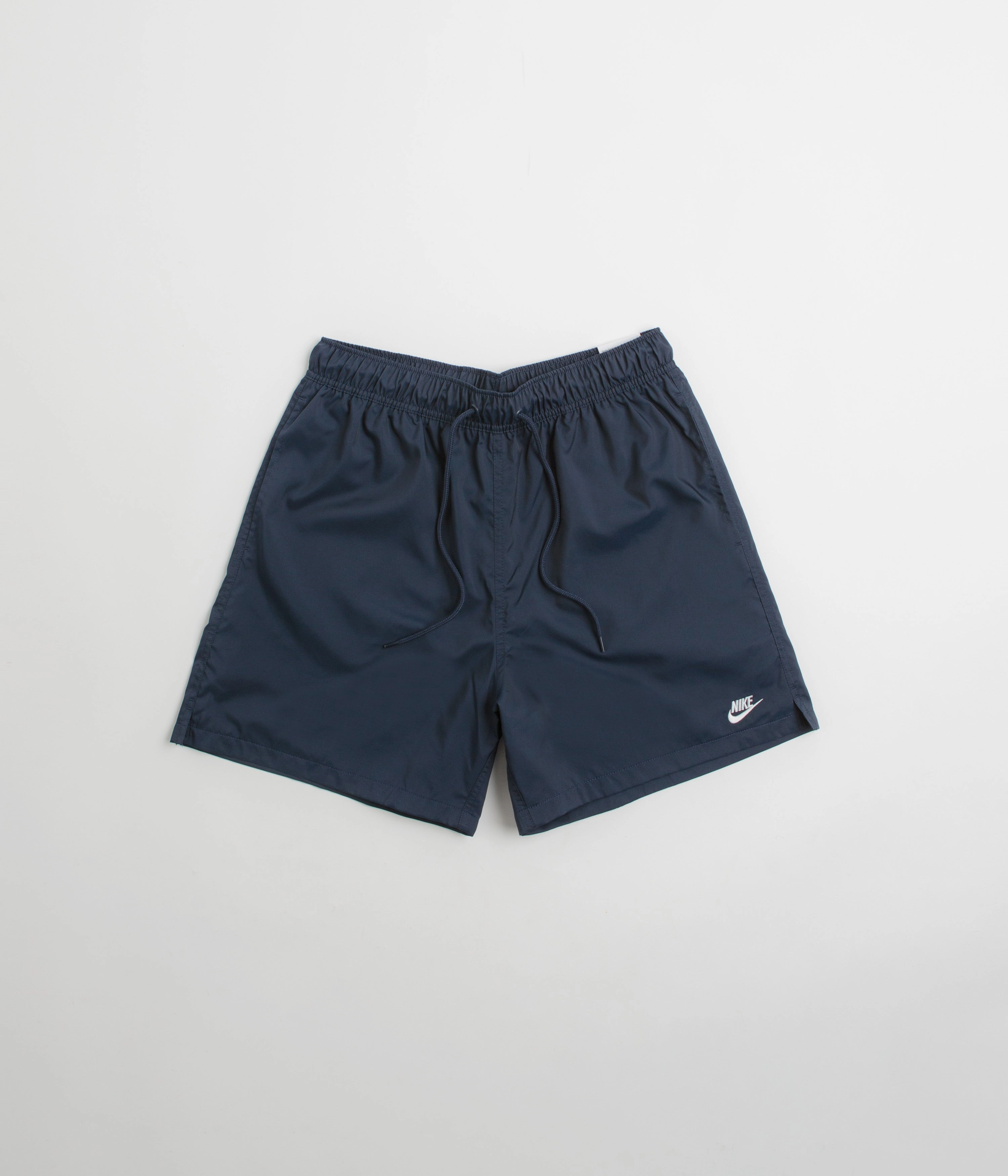 Water Resistant Effortless Look Nike Club Woven Flow Shorts - Obsidian / White