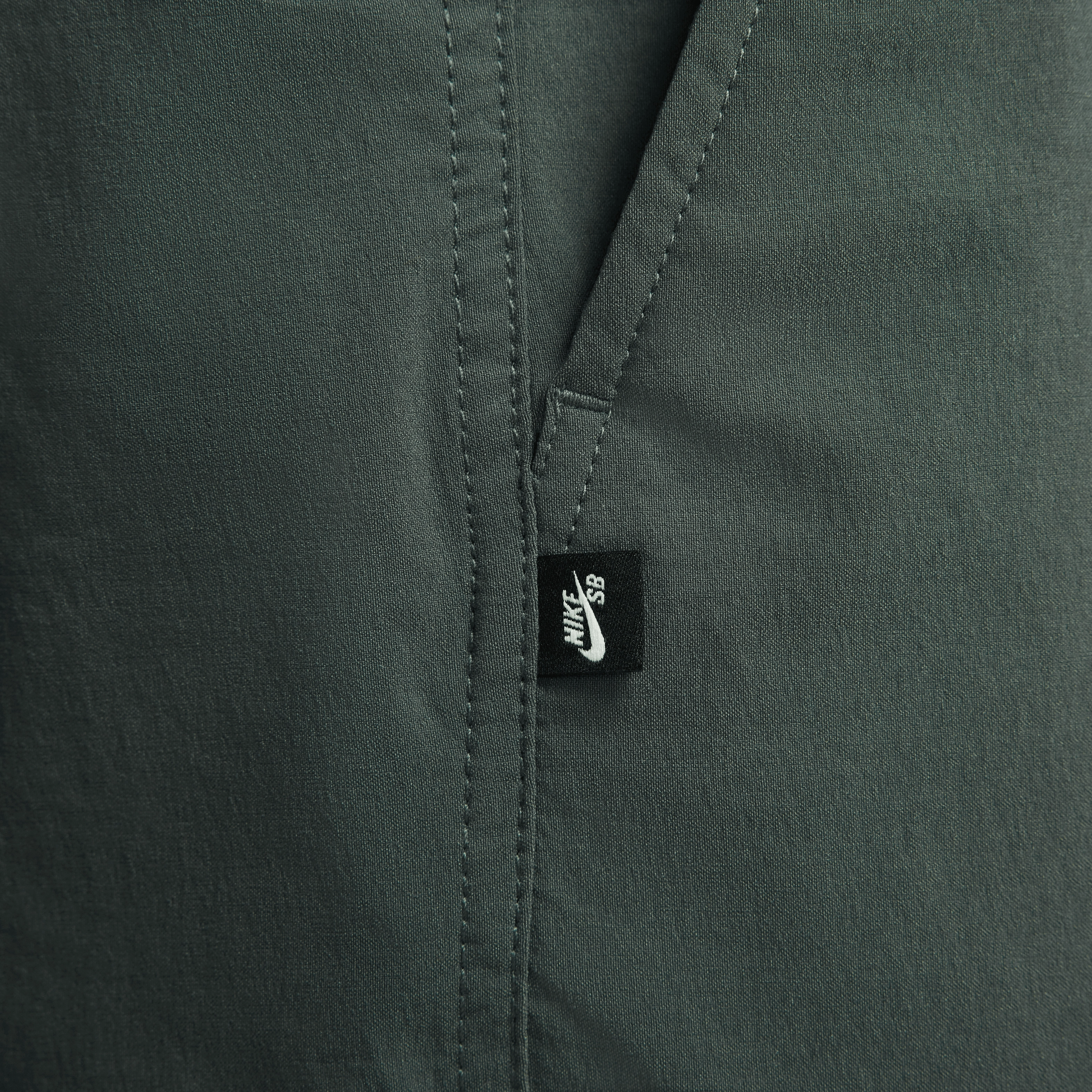 Freedom Move Decorative stitching Nike SB "Kearny" Cargo Pant