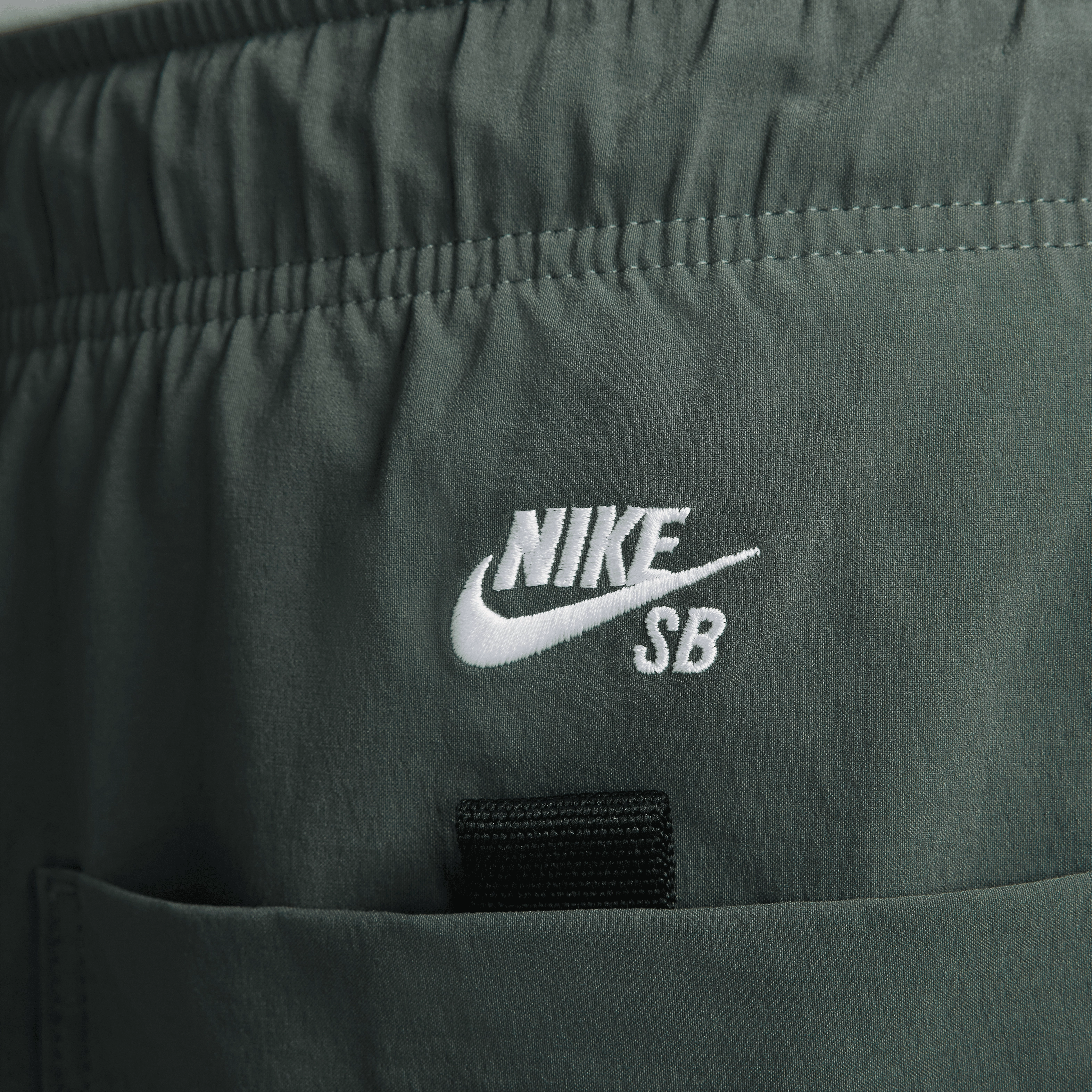Nike SB "Kearny" Cargo Pant Seamless Waistband