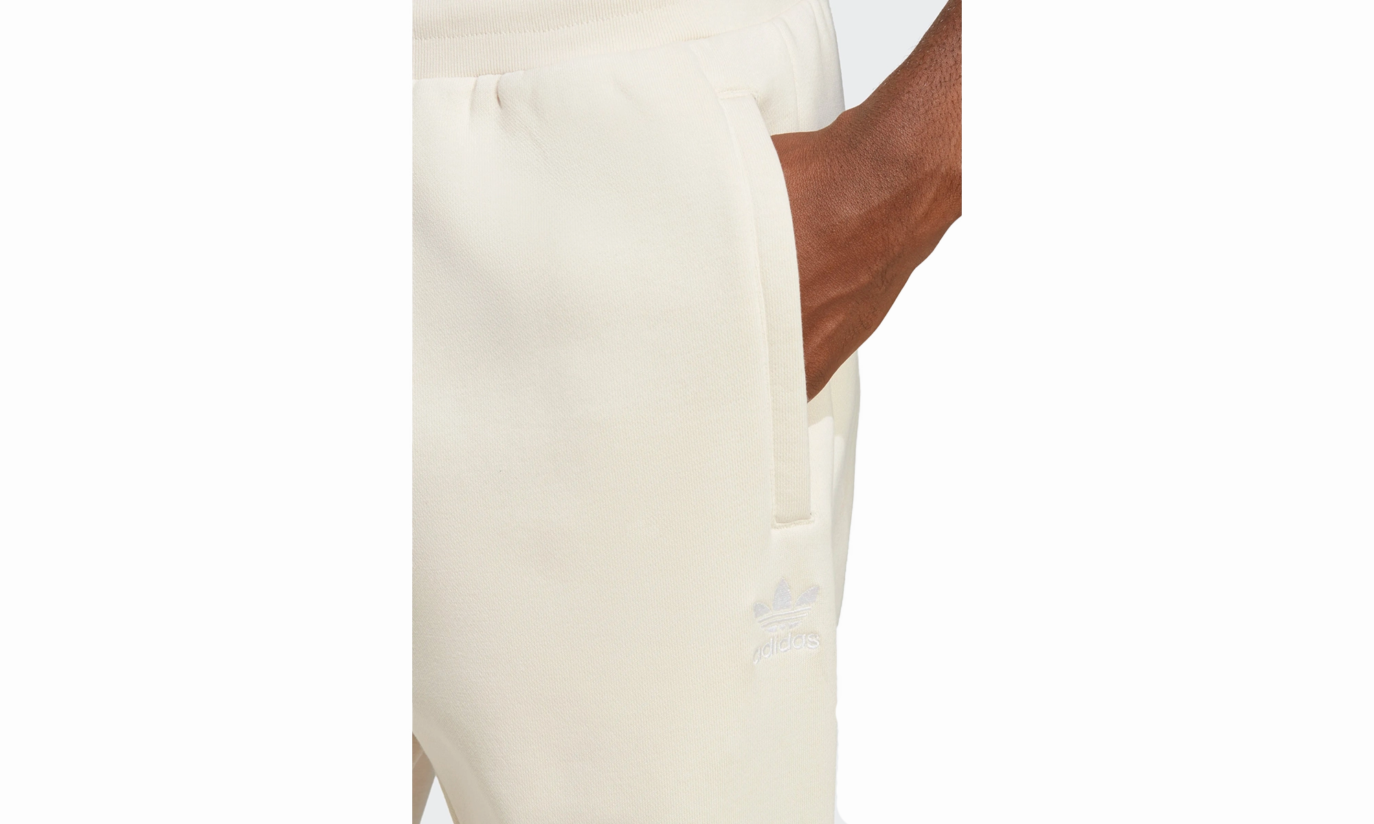 Earth Glow TREFOIL ESSENTIALS PANT "White"