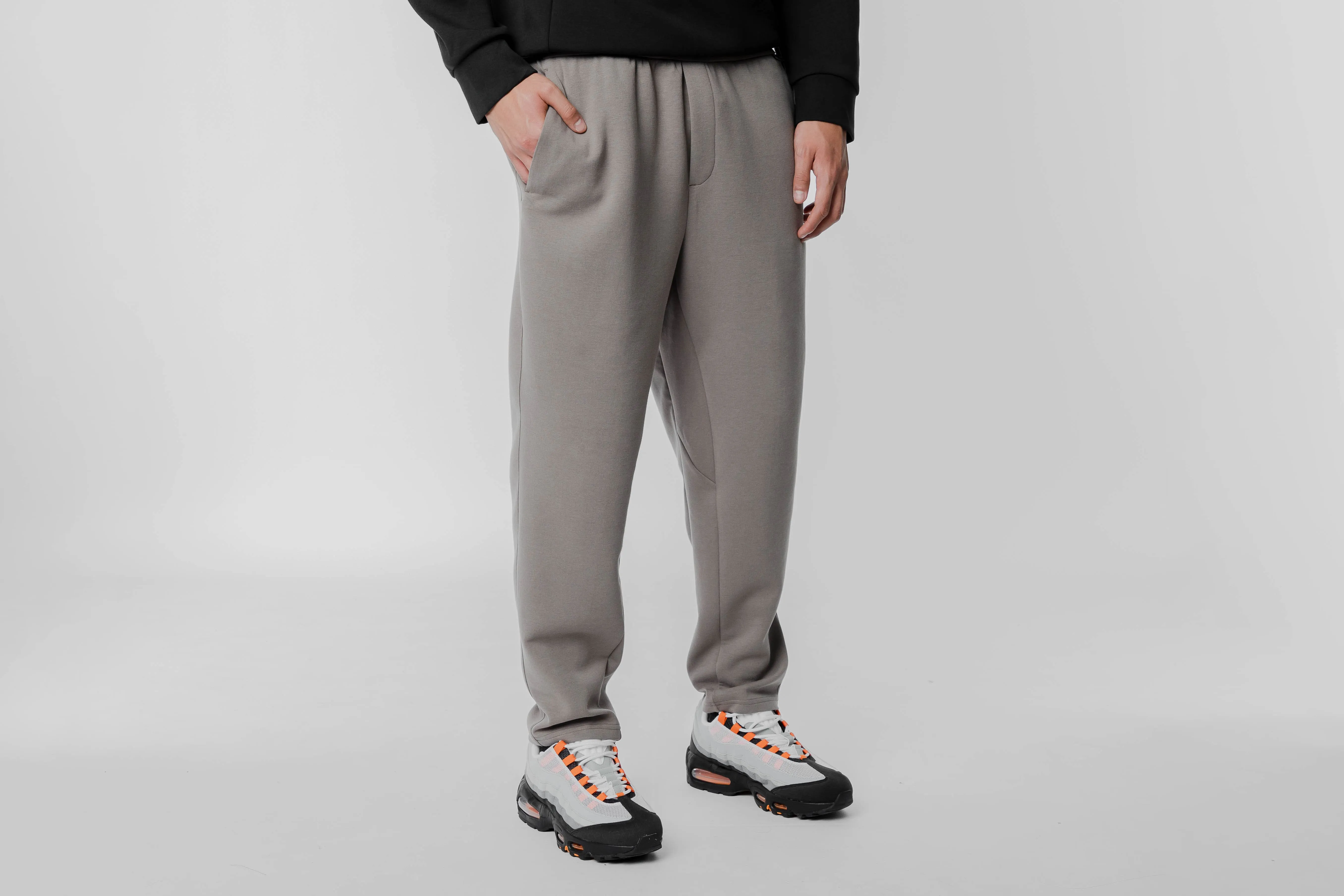 Non Tapered Leg Nike 24.7 ImpossiblySoft Dri-FIT Pants
