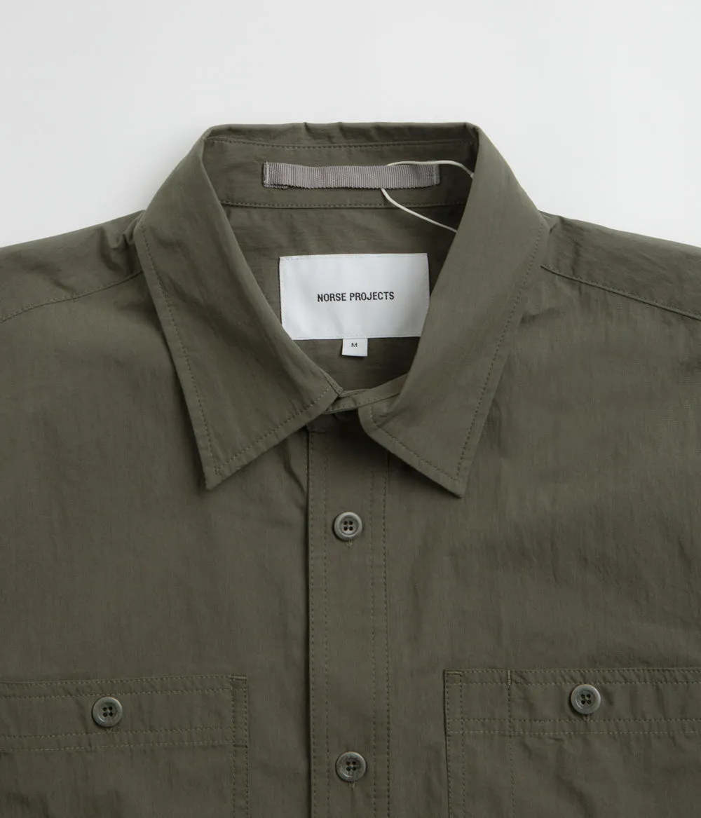 Norse Projects Ivan Tech Poplin Short Sleeve Shirt - Ivy Green Quick Release Cuffs
