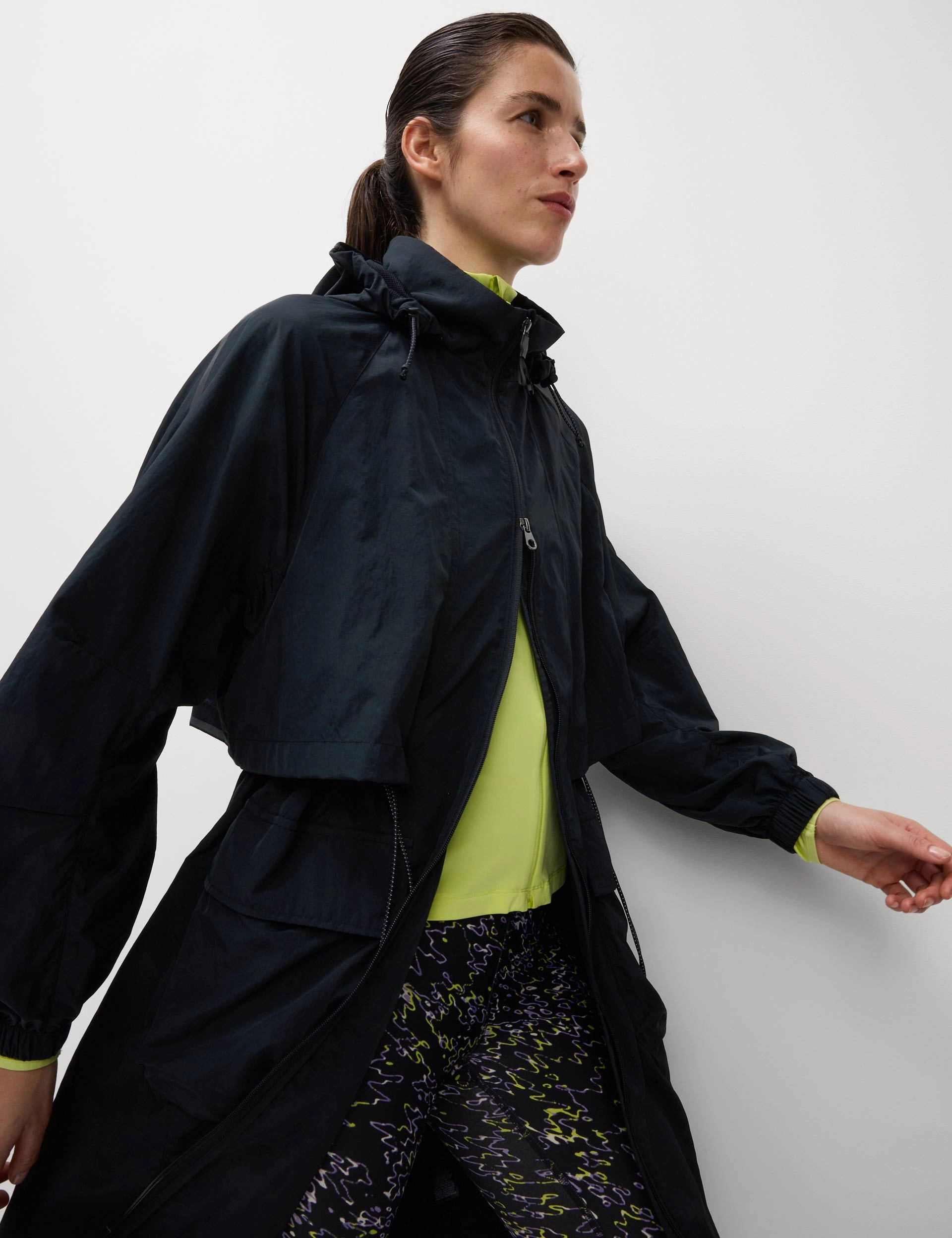 Stormwear Lightweight Packable Hooded Parka - Black Extra Layer Piece Anti Static Interior