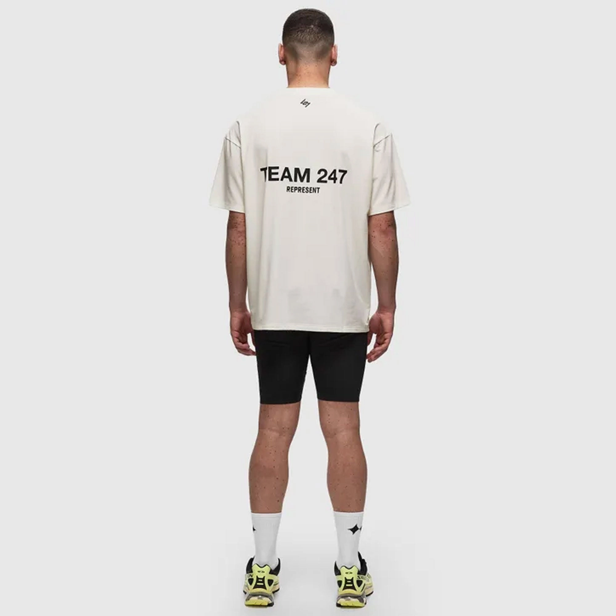 Reflective accents AntiStaticLining REPRESENT | TEAM 247 OVERSIZED T-SHIRT { FLAT WHITE