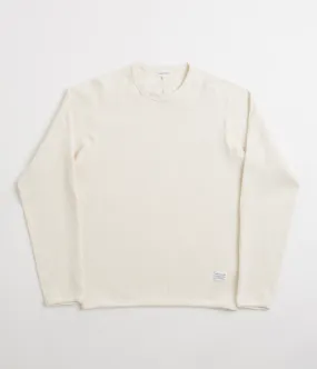 Norse Projects Eske Military Rib Long Sleeve T-Shirt - Ecru museum event lace hem