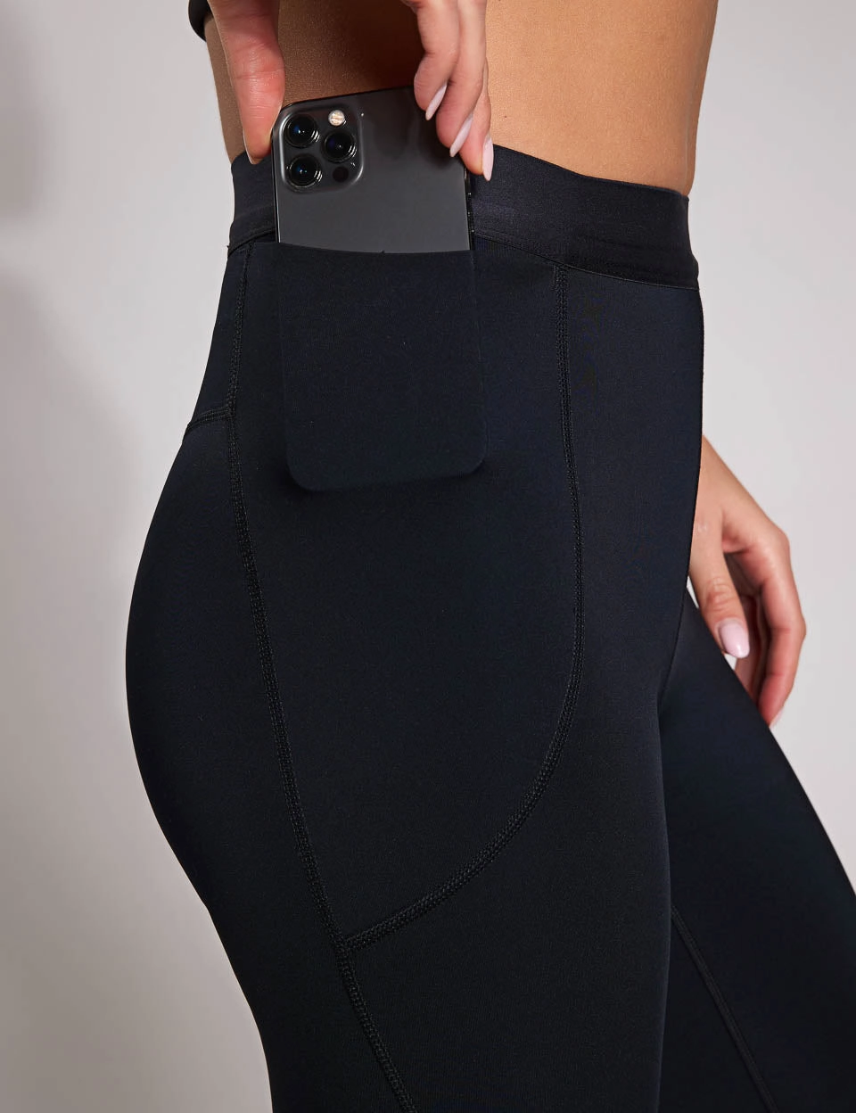Novafly Run Tight 25'' - Black Stylish Basic