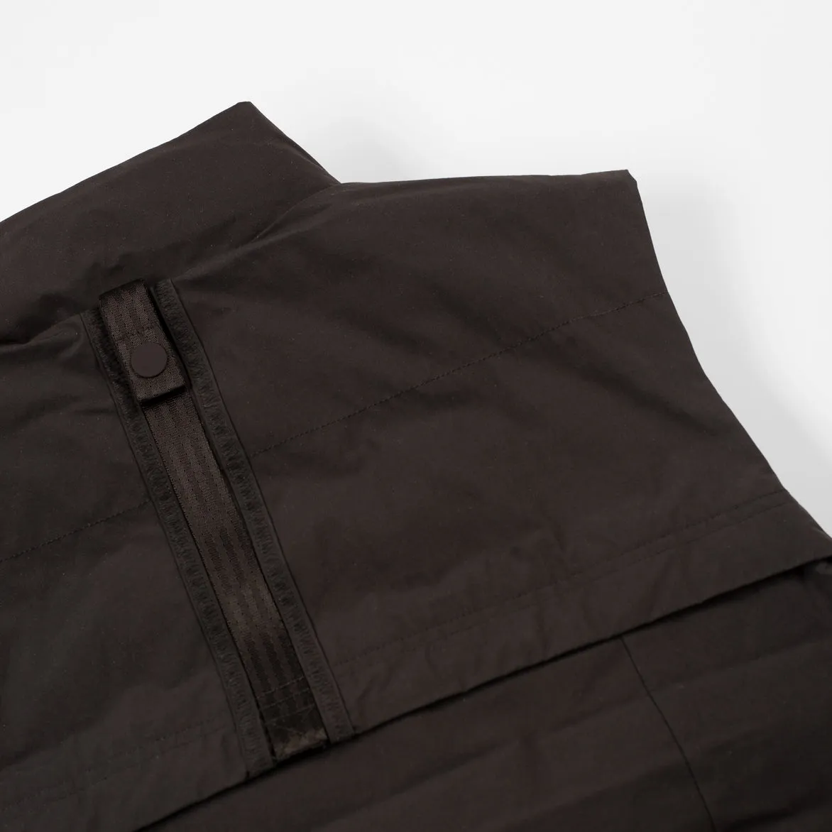 Moon Beam ThermalInsulated NSW TECH PACK SYNTHETIC FILL VEST - BLACK