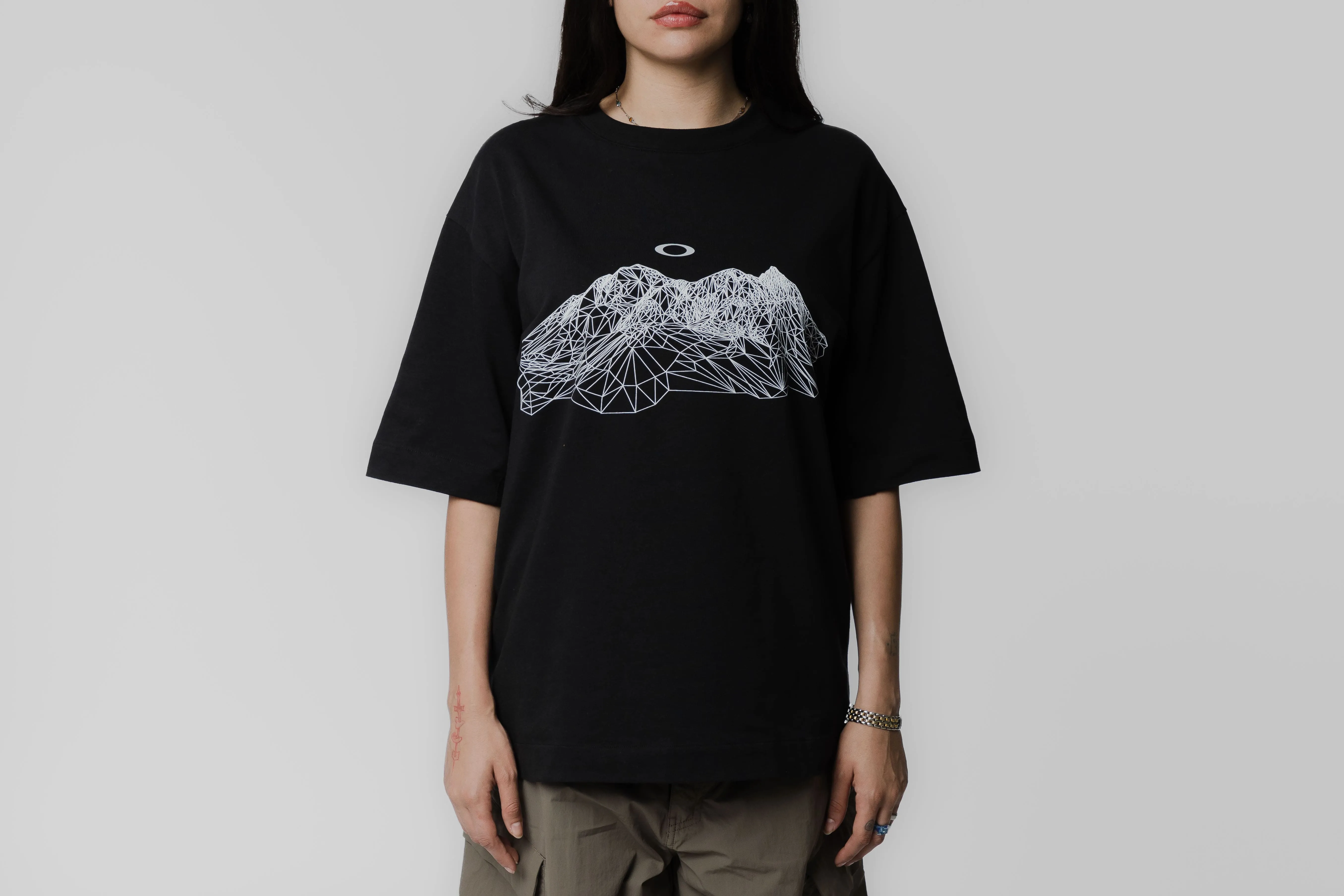 Oakley Wired MTN Scape Tee Comfortable Look