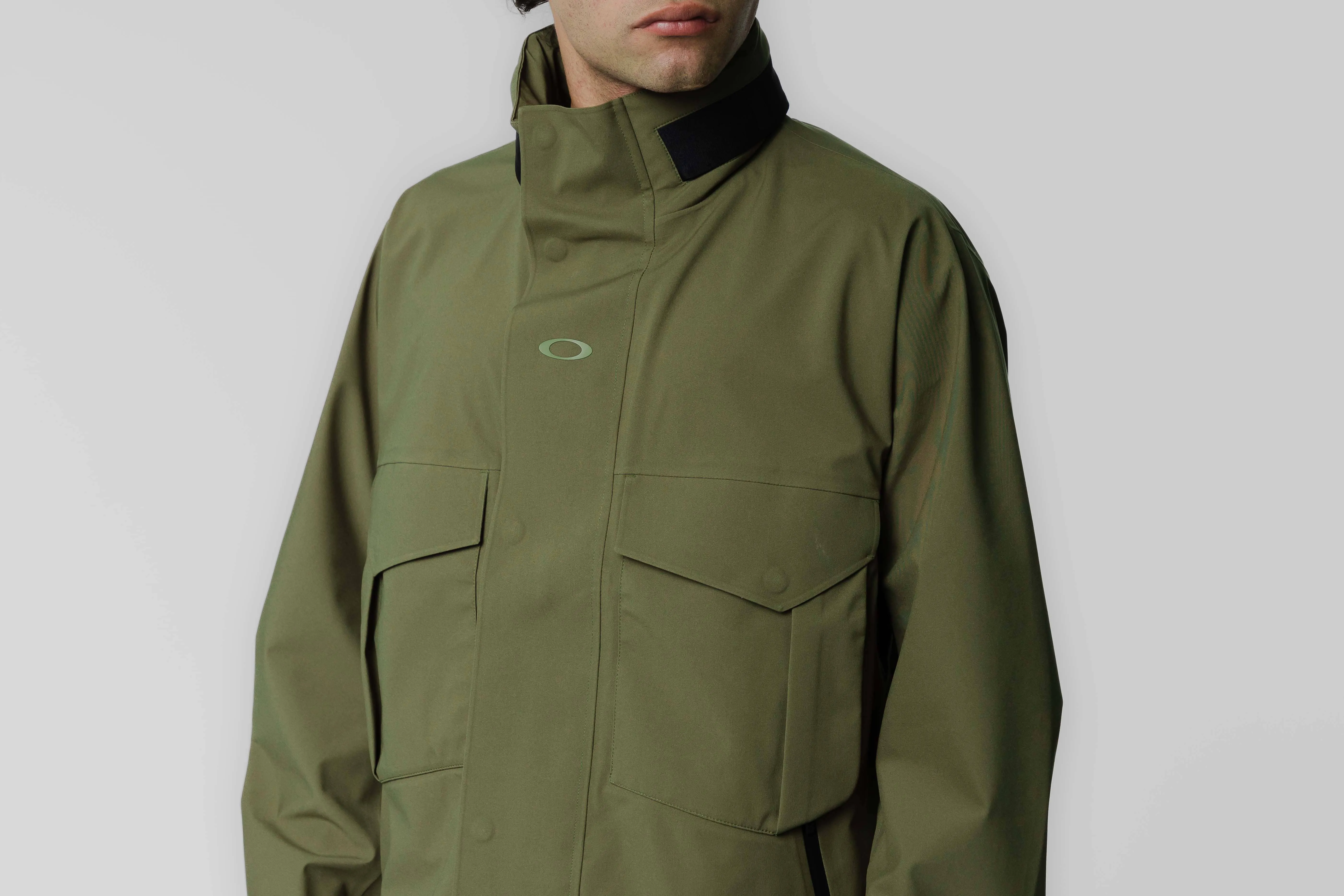 ContrastStitching Oakley Wired MTN Utility Jacket