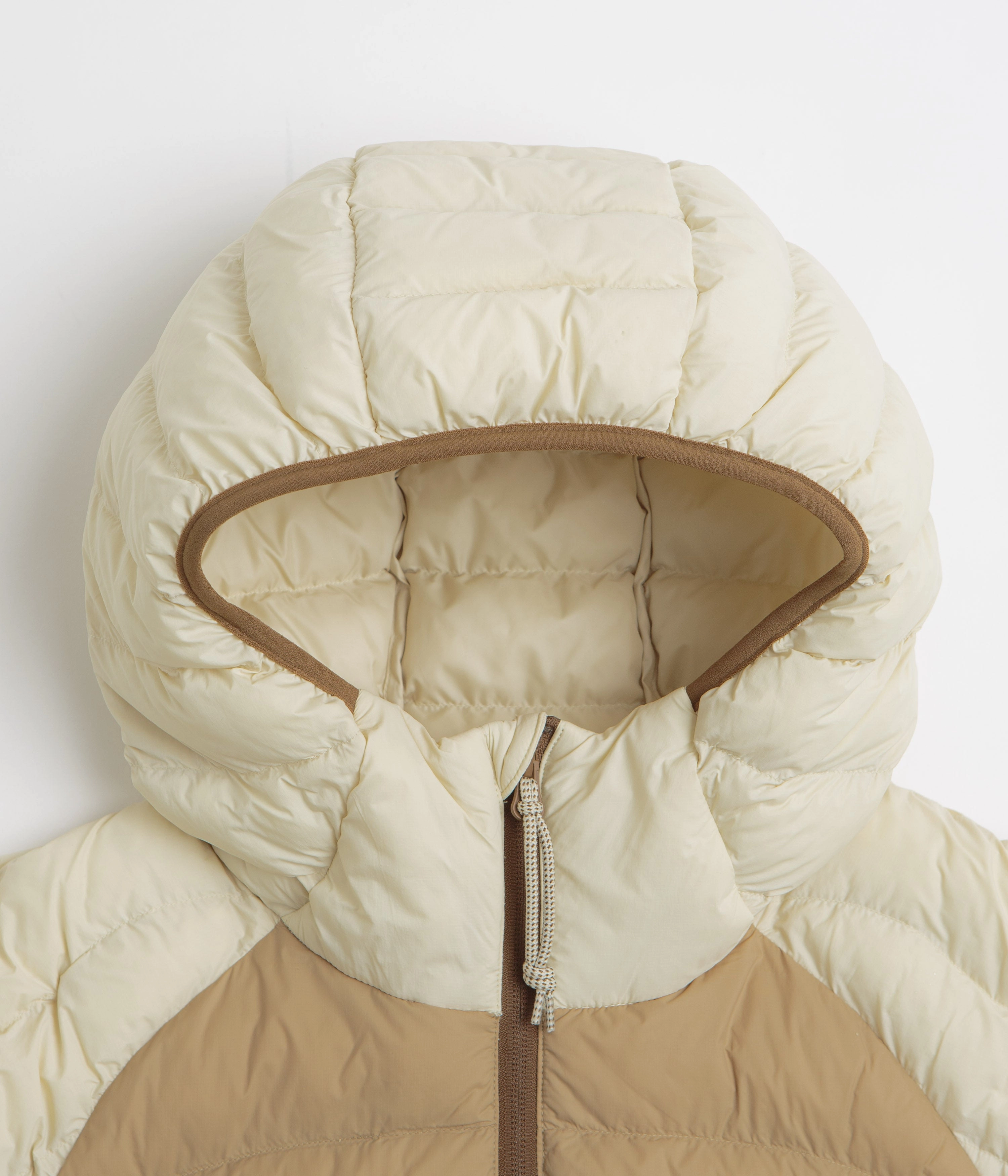 platform Nike ACG Lava Flow Jacket - Light Khaki / Light Khaki / Summit White