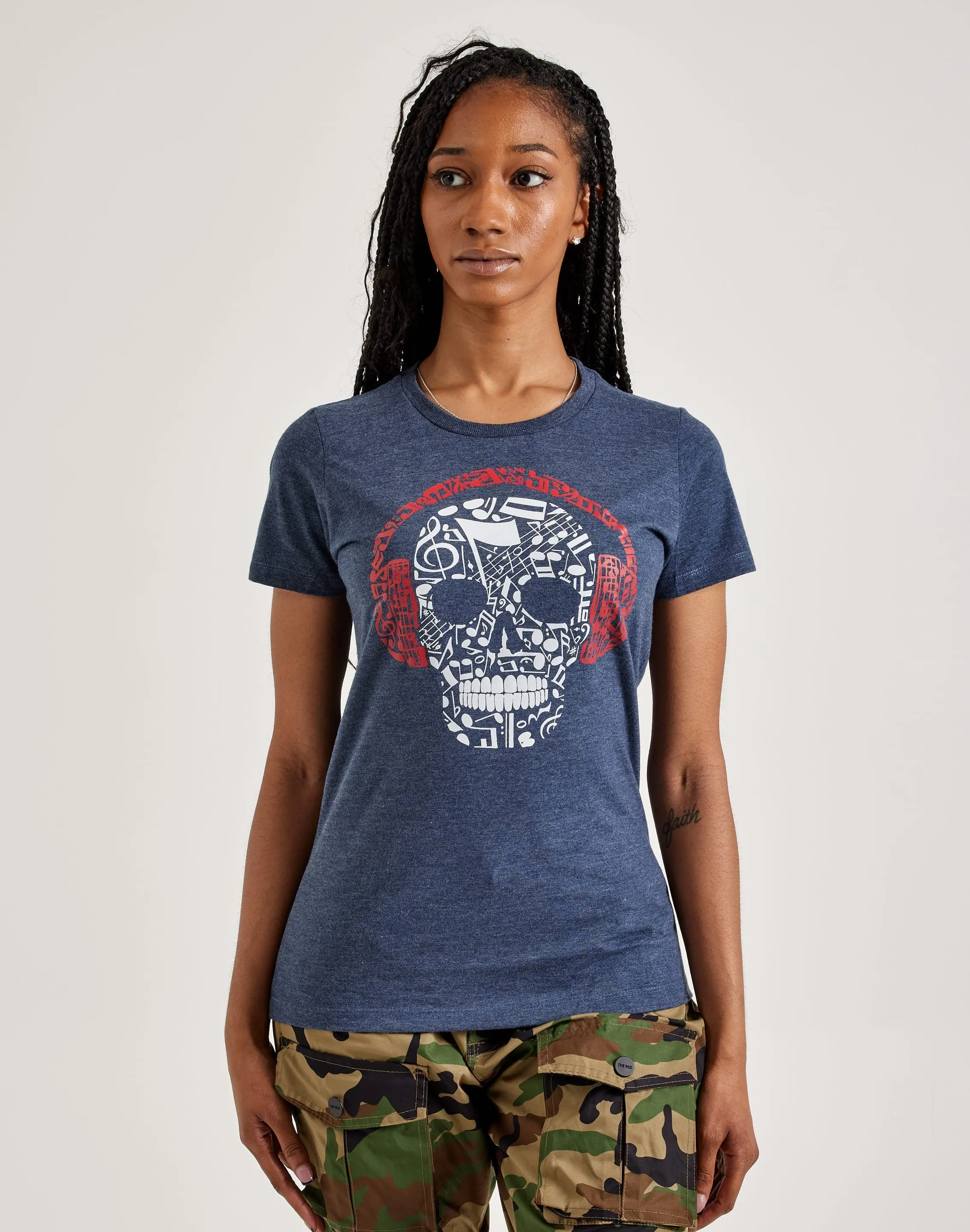 MoistureManagementSystem Glitter Glow LA Pop Art Music Notes Skull Tee