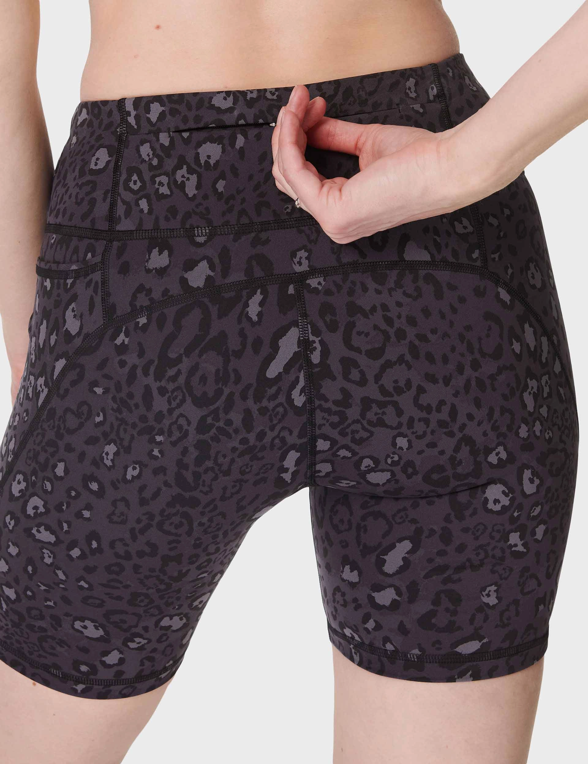 Warm Fit Power 6" Cycling Shorts - Black Luxe Leopard