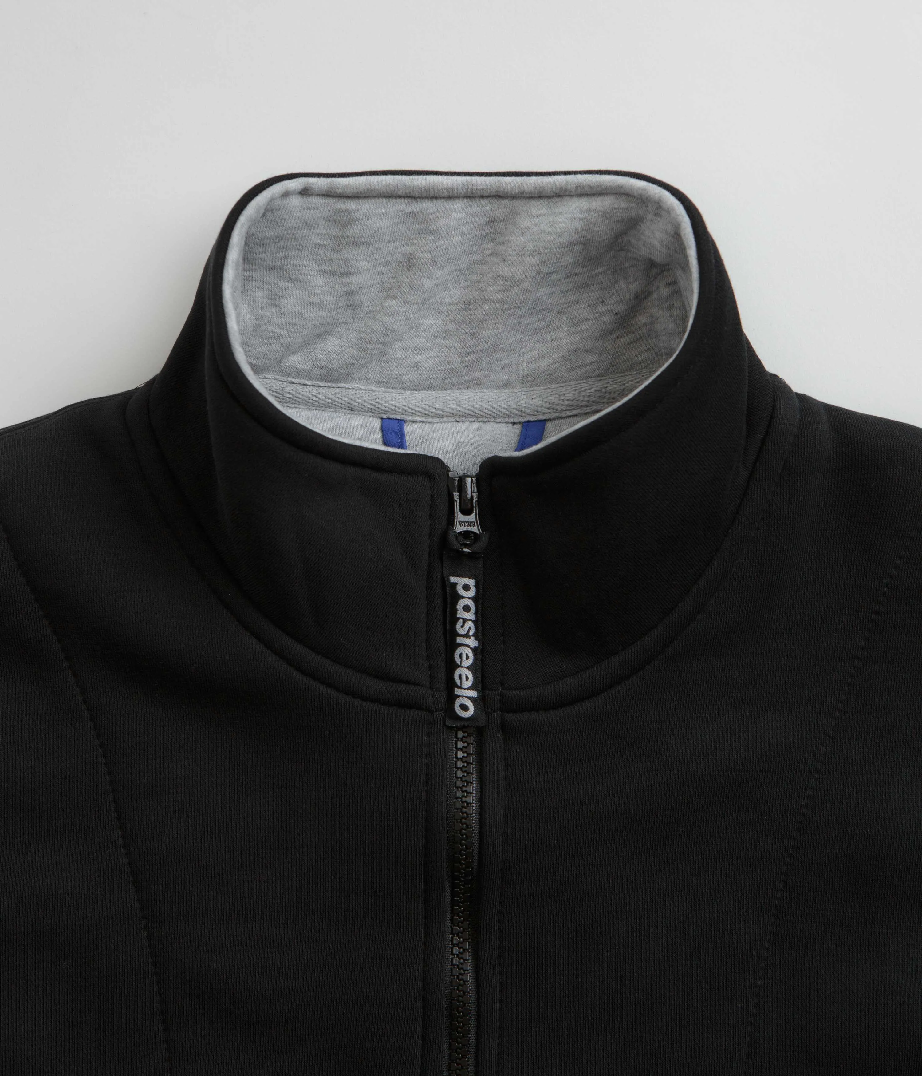 Pasteelo Contrast 1/4 Zip Sweatshirt - Black / Royal duck cloth