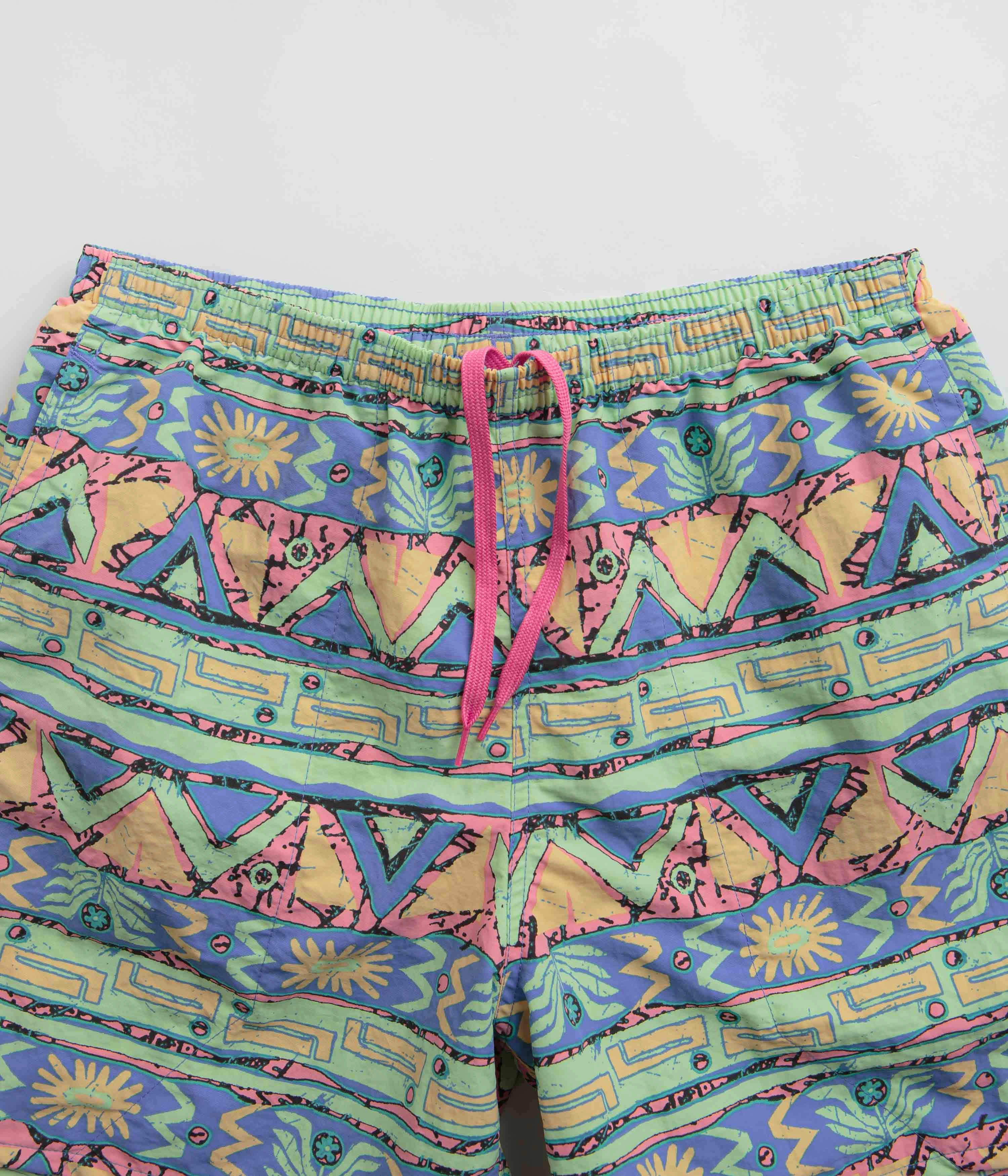 Double Layered Reinforcement Festival Outfit Patagonia Baggies 5" Shorts - High Hopes Geo: Salamander Green