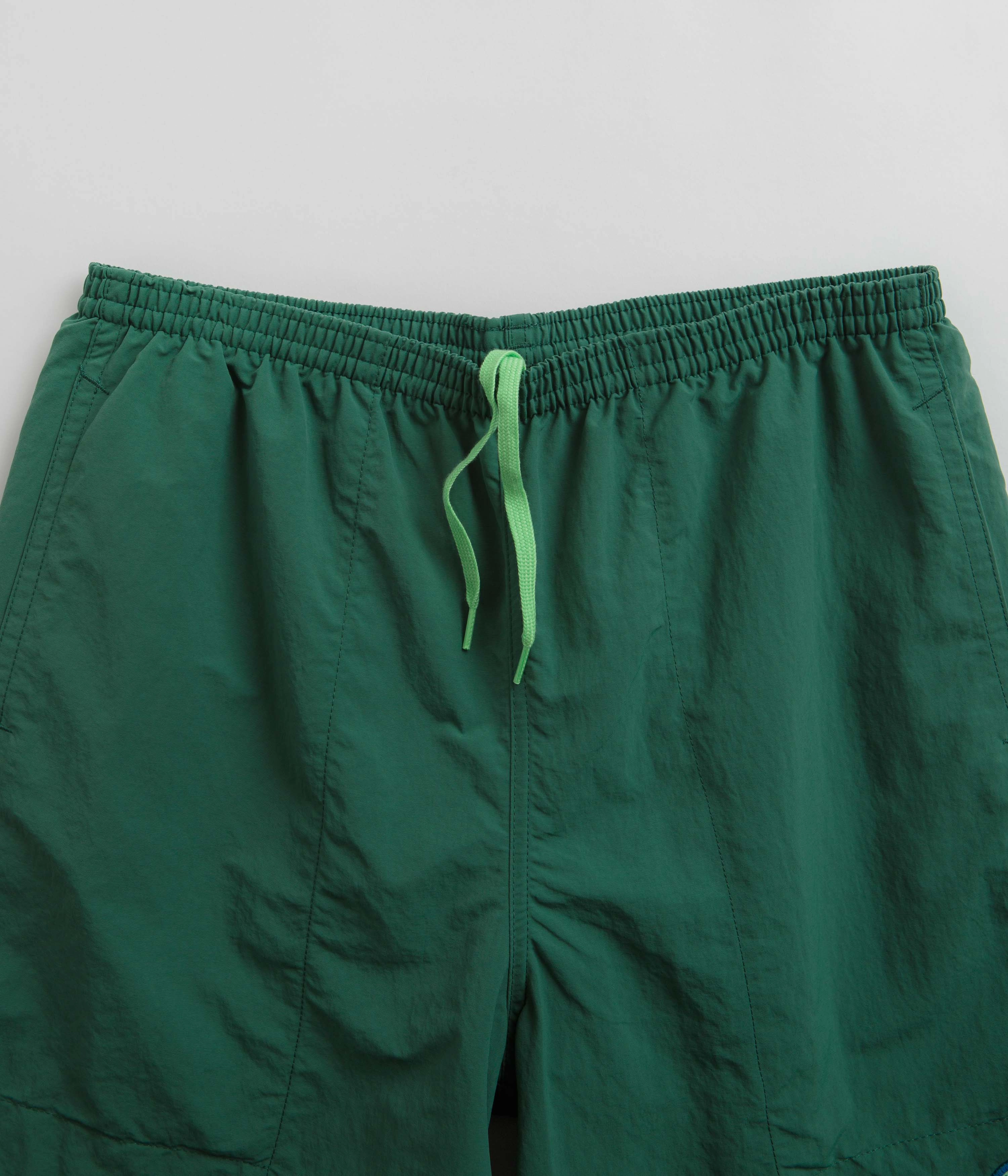 Lightweight Construction Patagonia Baggies Longs 7" Shorts - GPIW Crest: Conifer Green