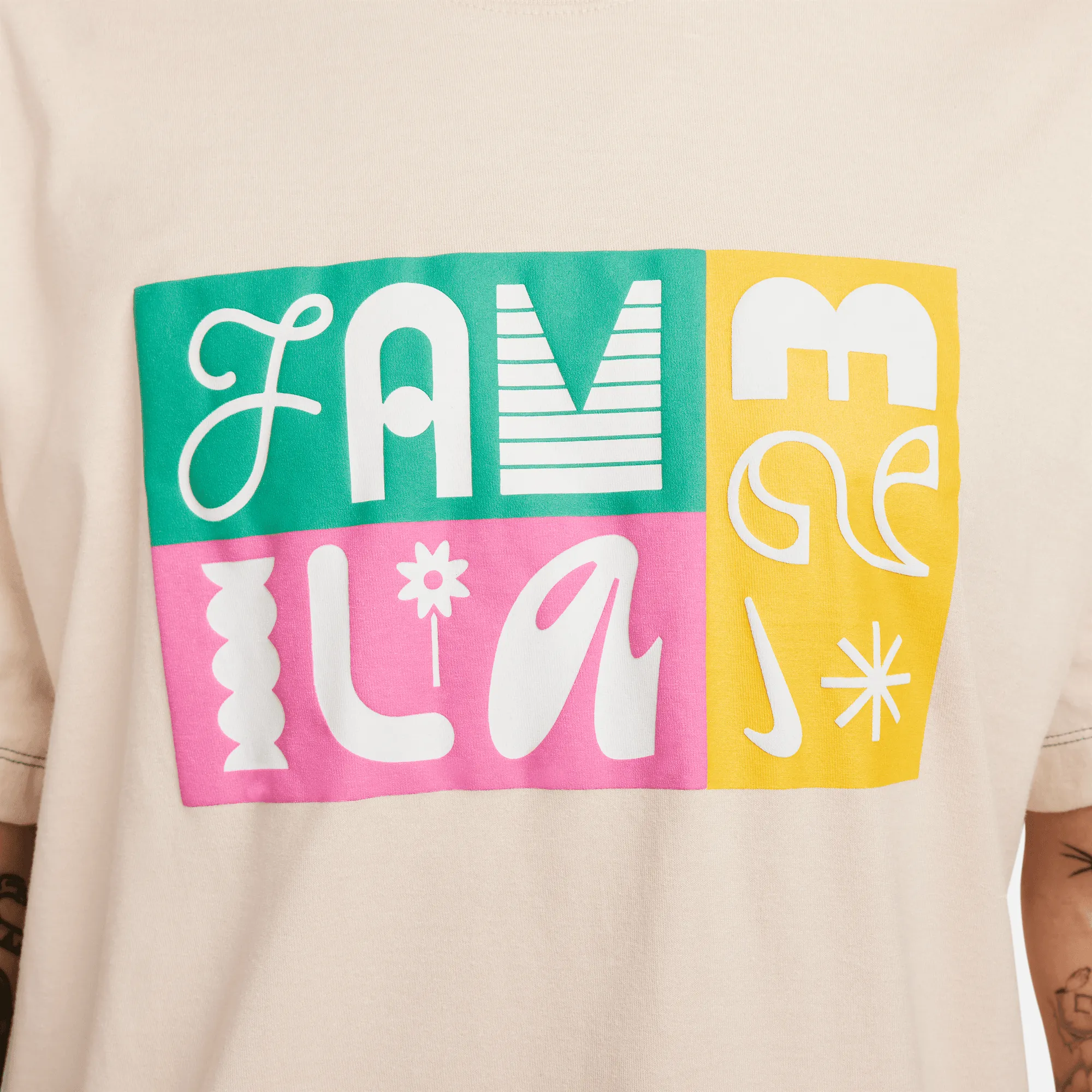 NSW S/S/ TEE "LA FAMILIA" - SANDDRIFT Wind Glow