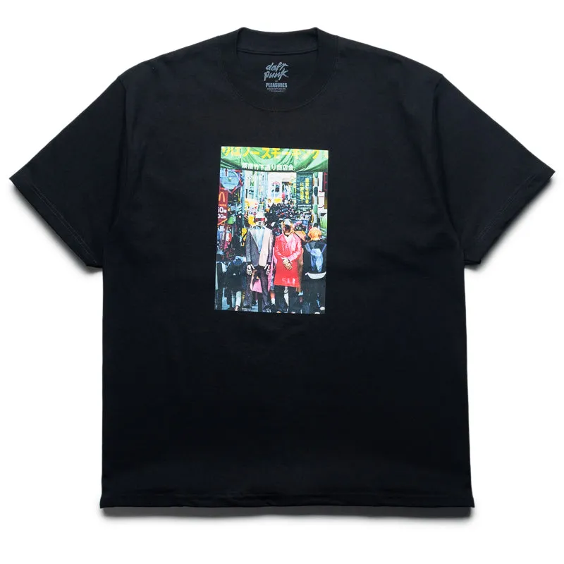 Pleasures Harajuku Tee - Black poolside outfit