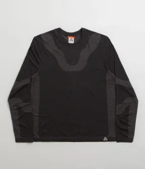 Female design Nike ACG Delta River Long Sleeve T-Shirt - Black / Cool Grey