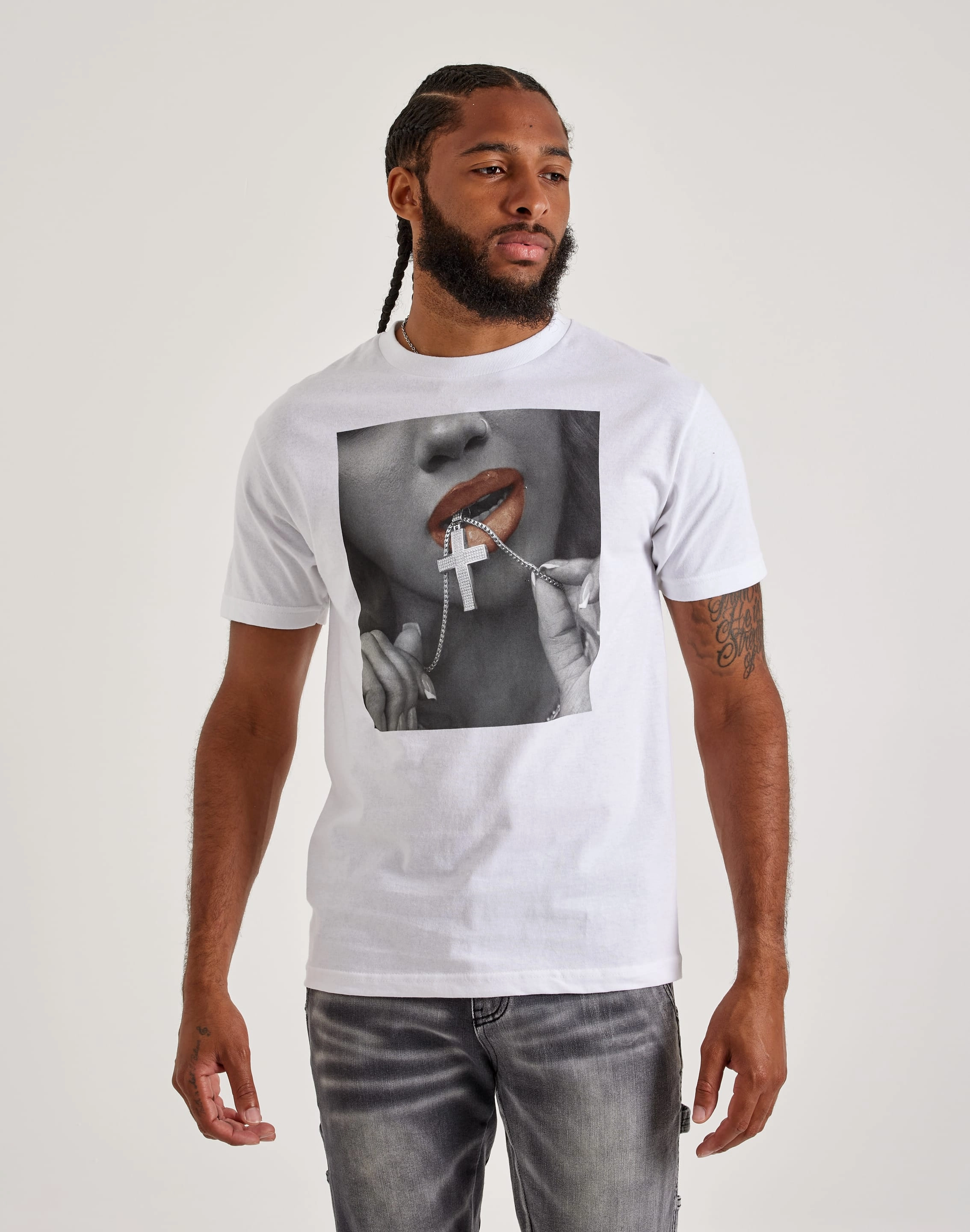 Popular Demand Diamond Cross Tee Seamless Design TearResistant