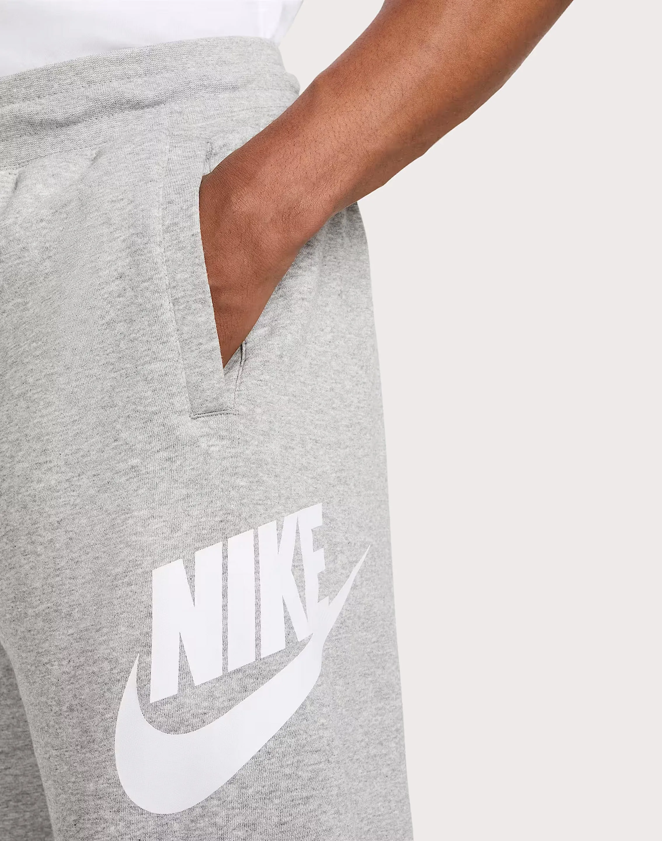 Nike Club French Terry Alumni Shorts Big & Tall MoistureManagement Technology Raw Linen