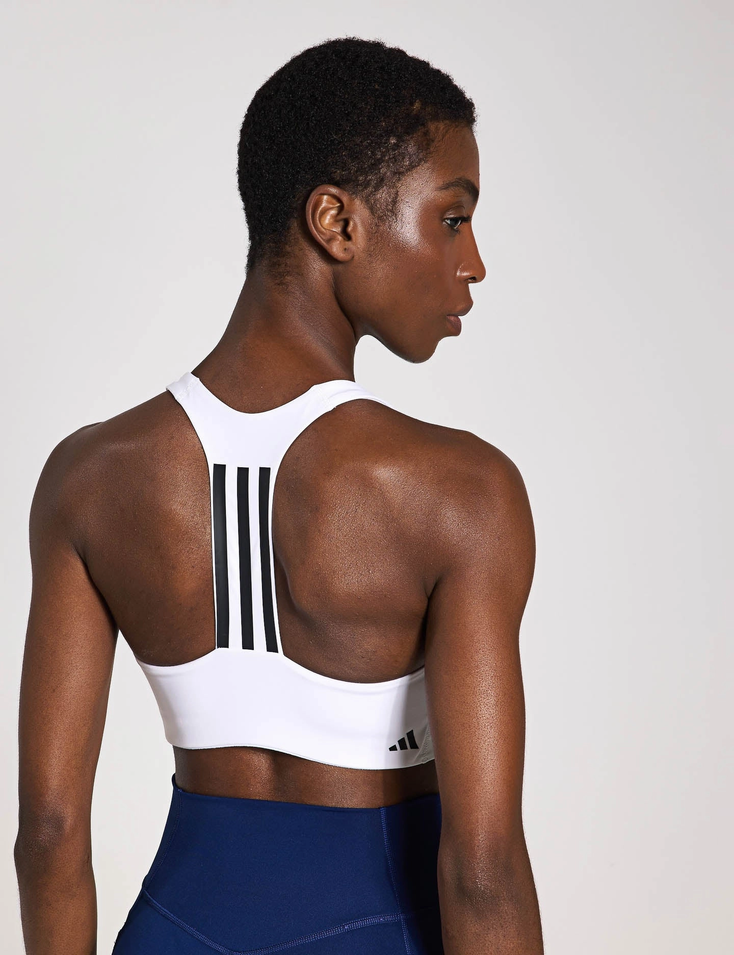High Neck Smooth Closure Powerimpact Training Medium-Support 3-Stripes Bra - White