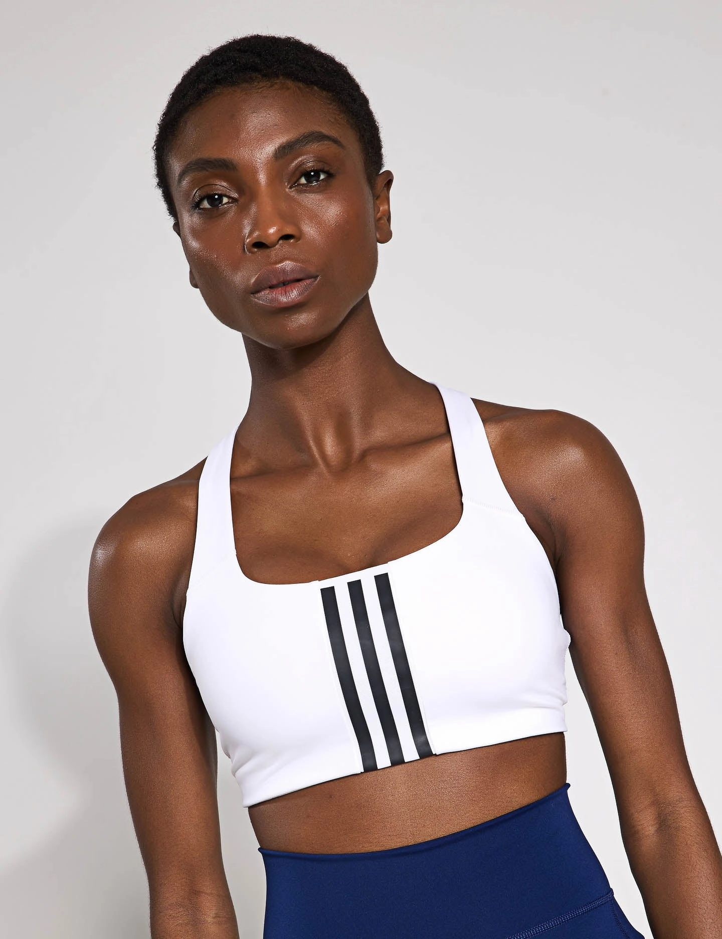 Powerimpact Training Medium-Support 3-Stripes Bra - White Buttoned